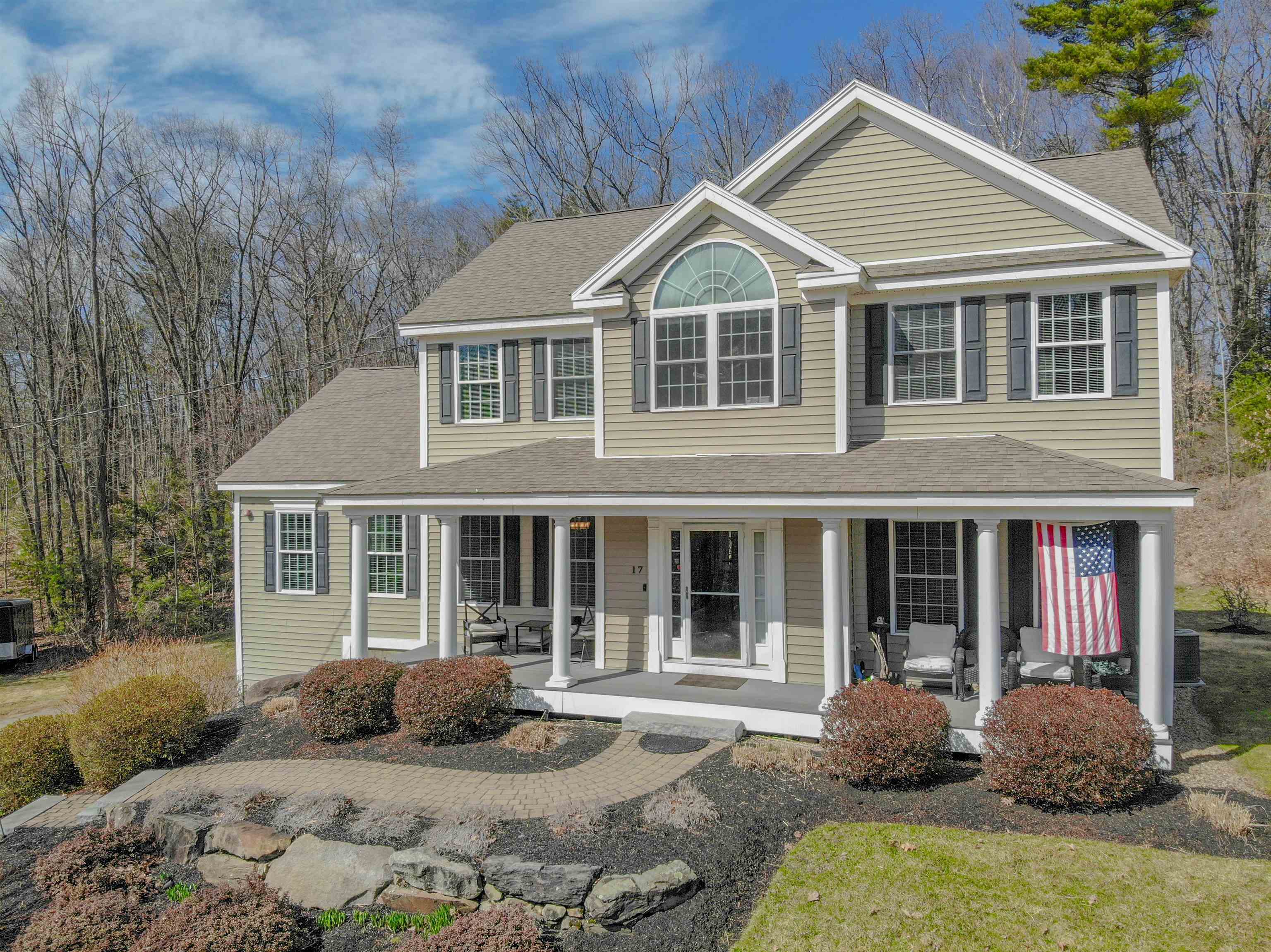 MLS 5033512: 17 Williams Path, Kingston NH