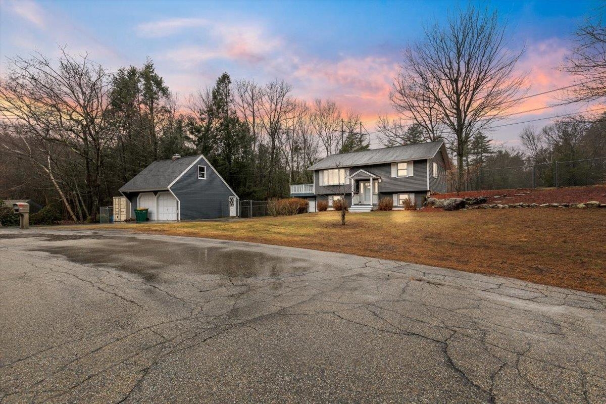Photo of 12 Stoneybrook Lane Kingston NH 03848