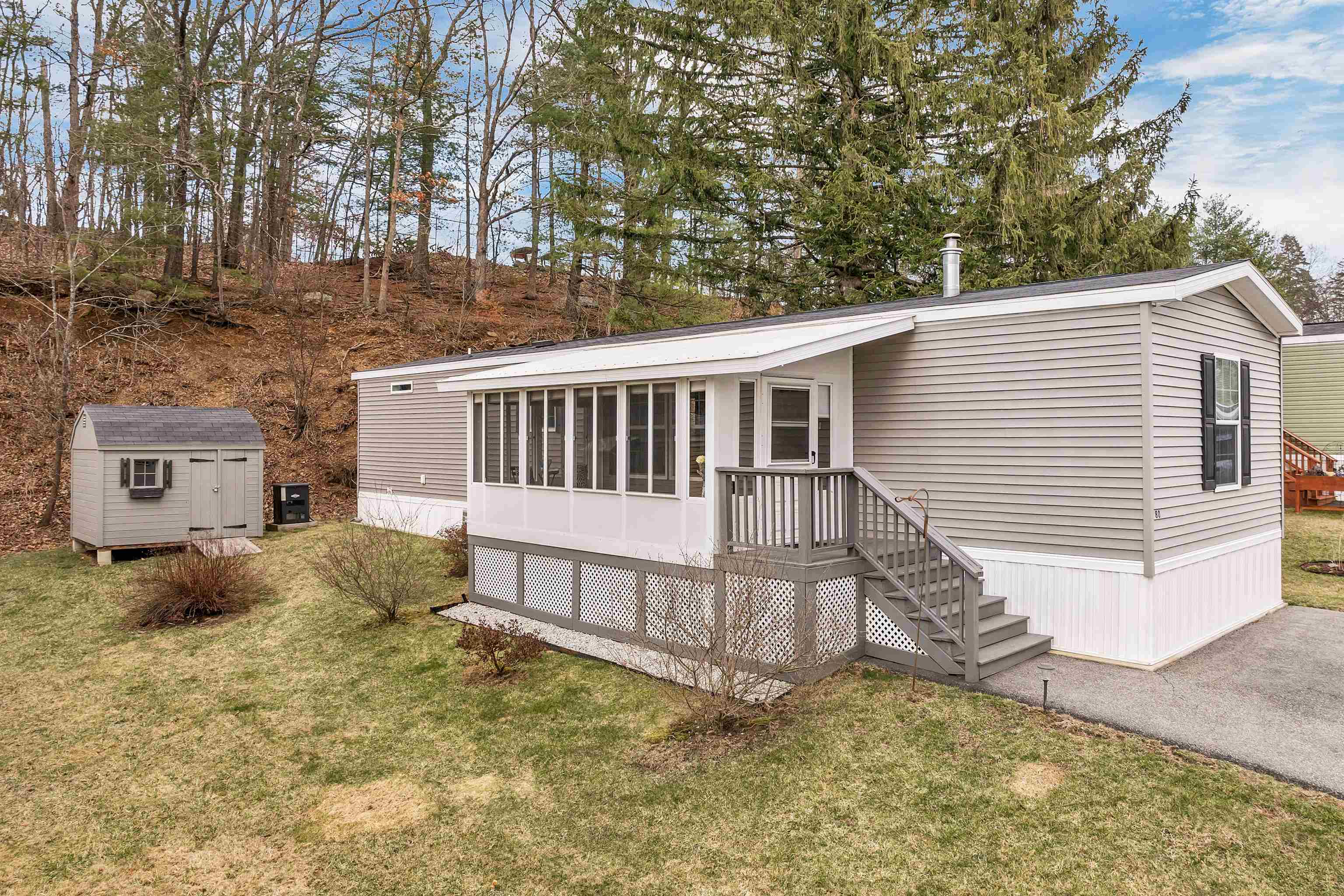 MLS 5033808: 80 Hayes Park, Exeter NH