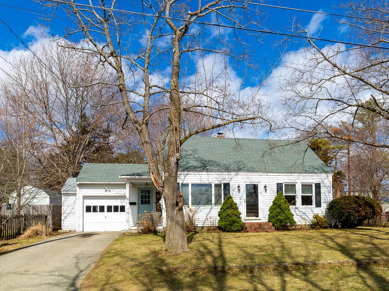 MLS 5033925: 9 Fairfield Drive, Hampton NH