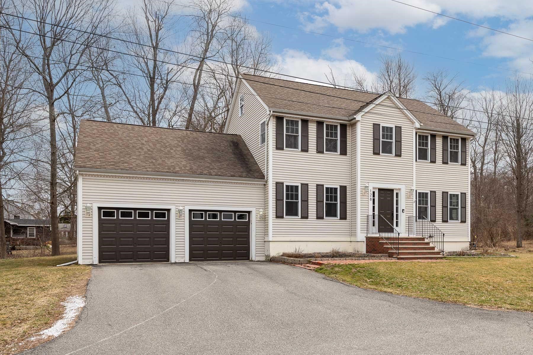 MLS 5034219: 128 Walton Road, Seabrook NH