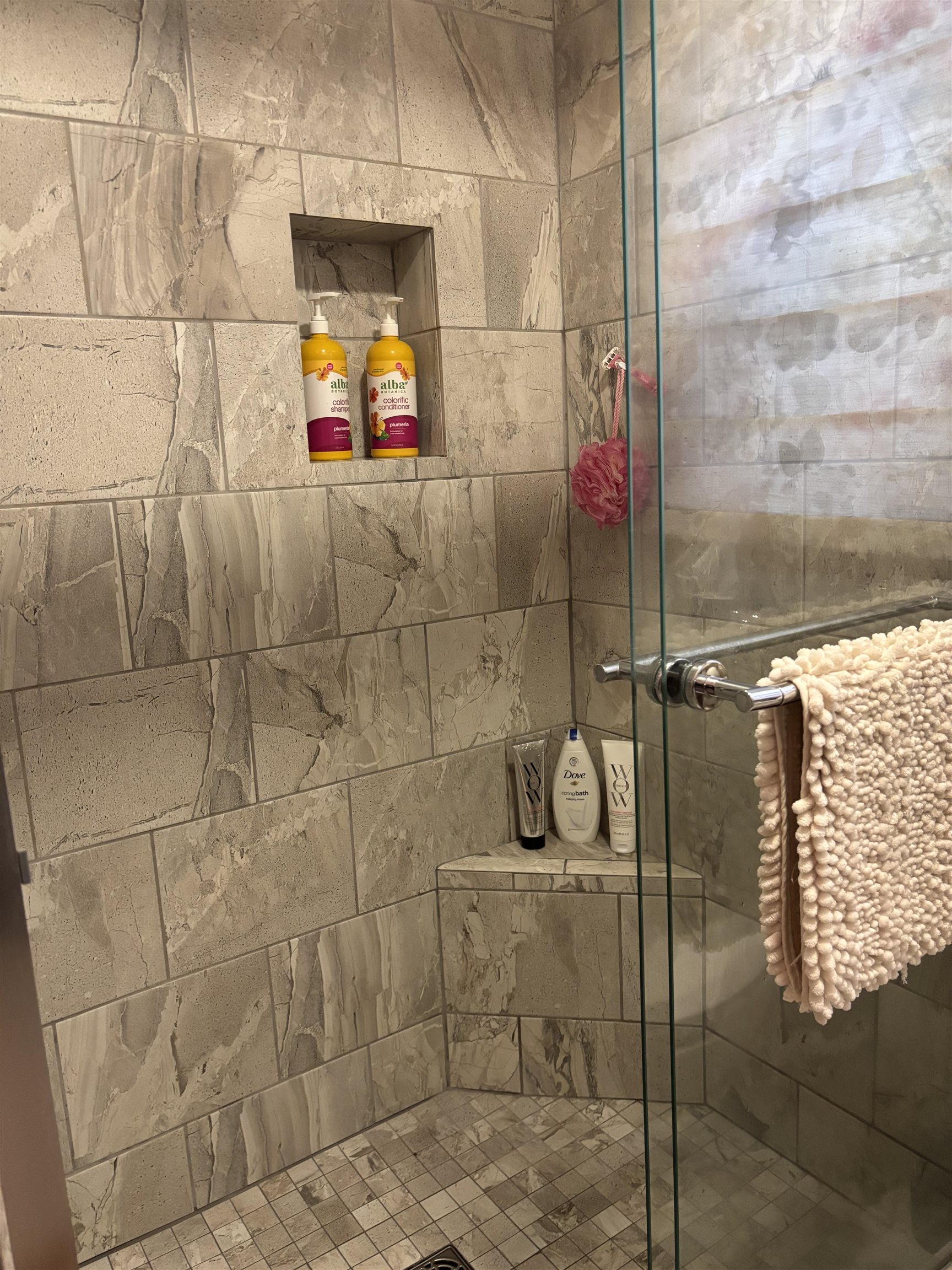 Primary bath 22924141