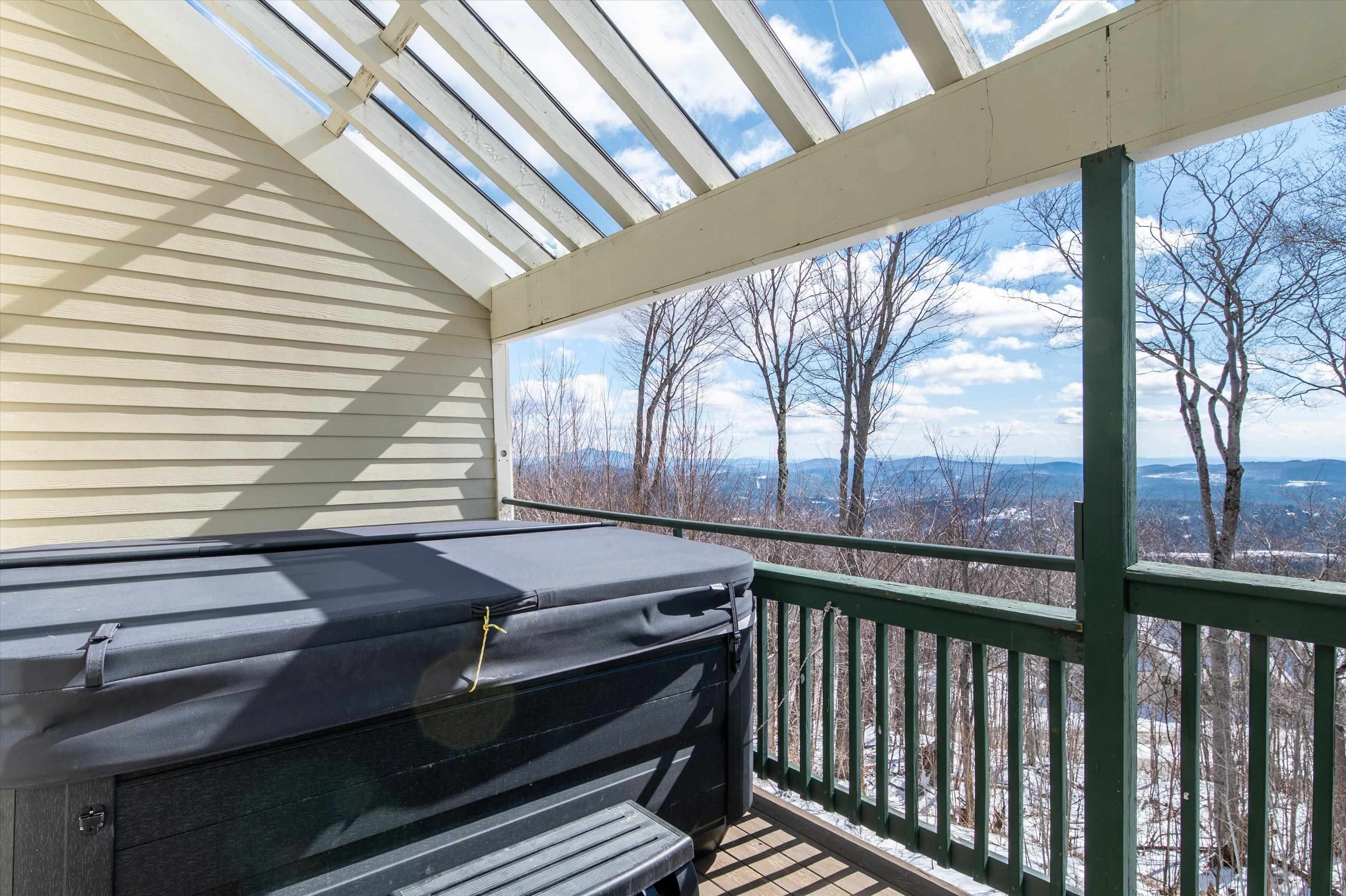 Spa relaxation with a view! 22904238