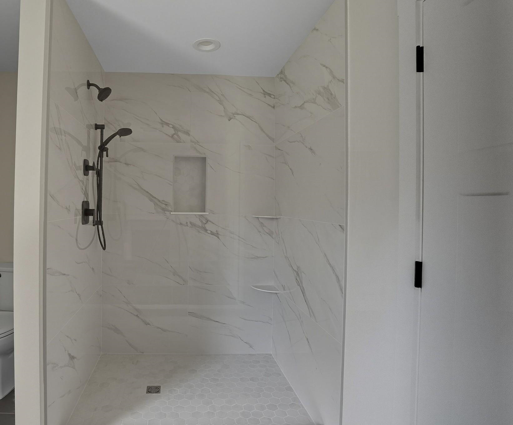 Primary 3/4 Bath