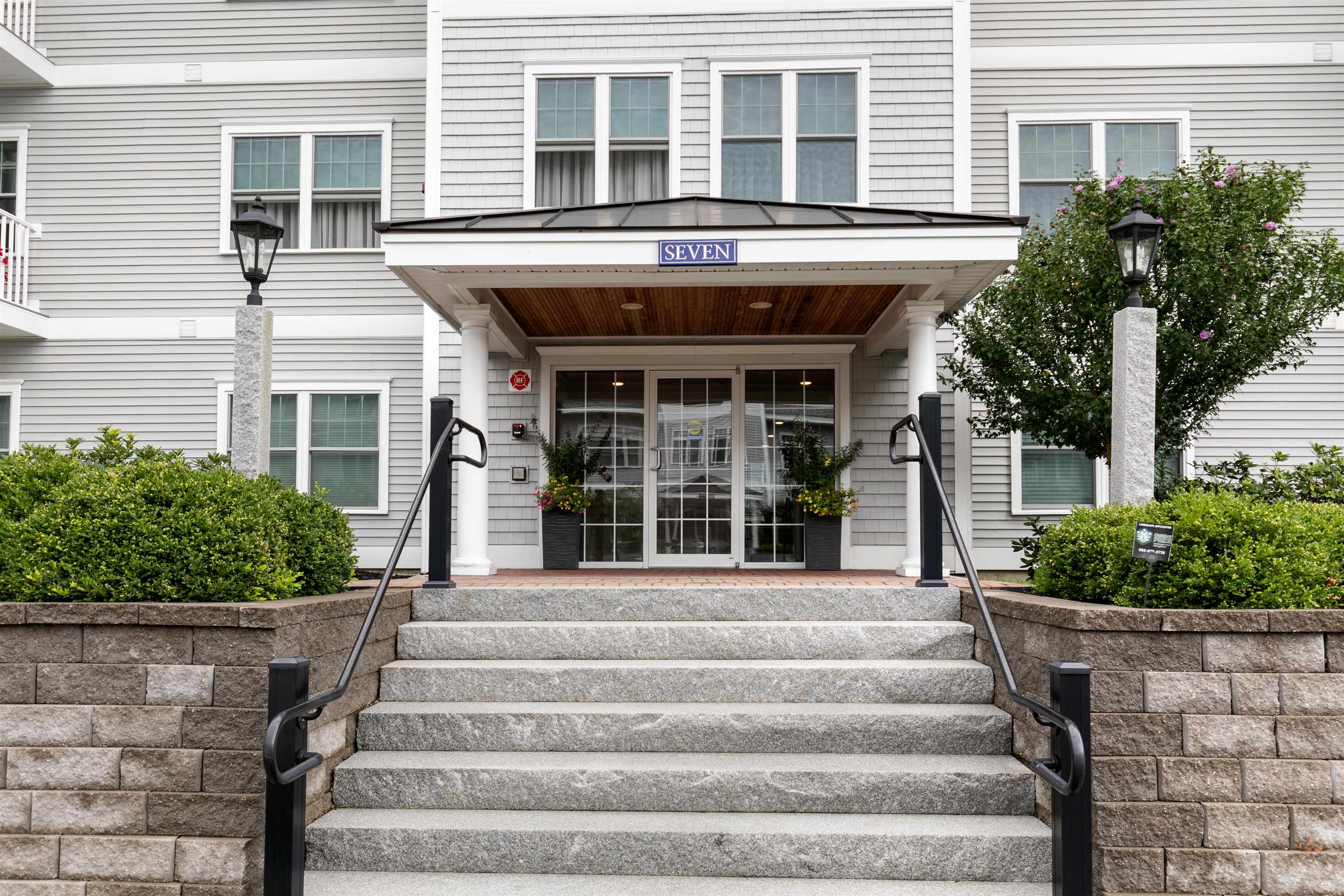 7 Sterling Hill Lane #725, Exeter, NH 03833