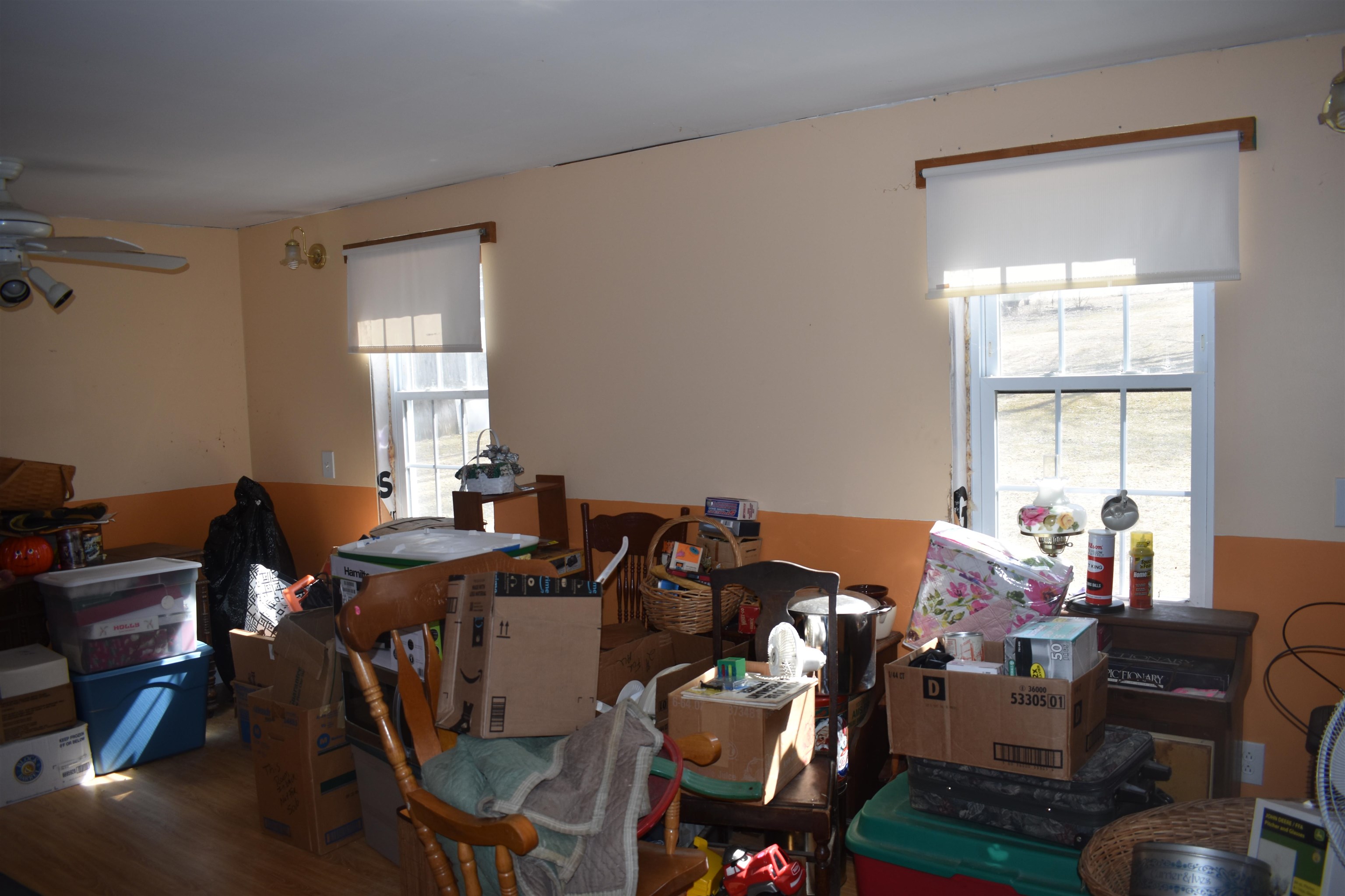 Main Level Bedroom 22956030