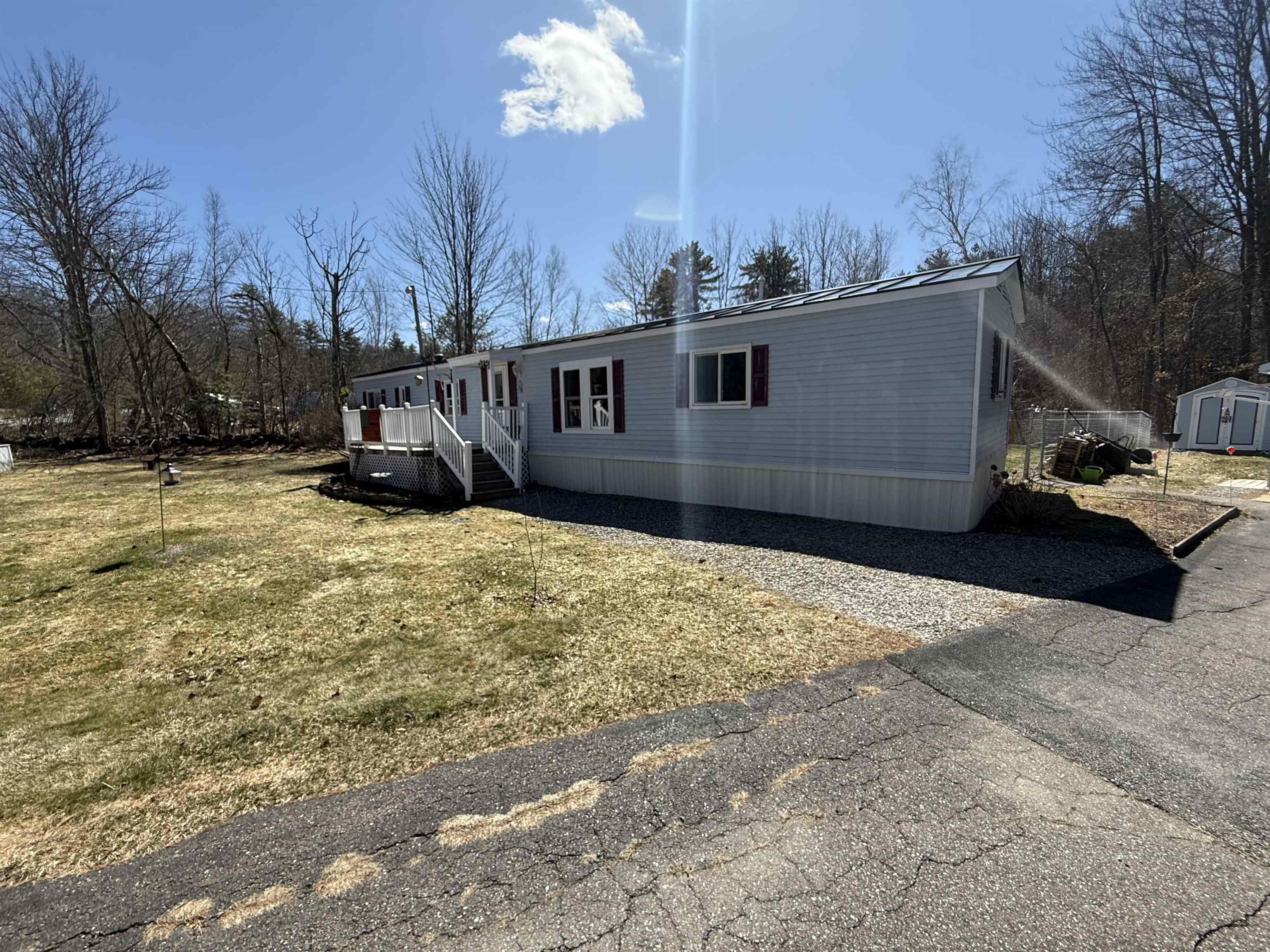 Photo of 275 Cross Mill Road Northfield NH 03276