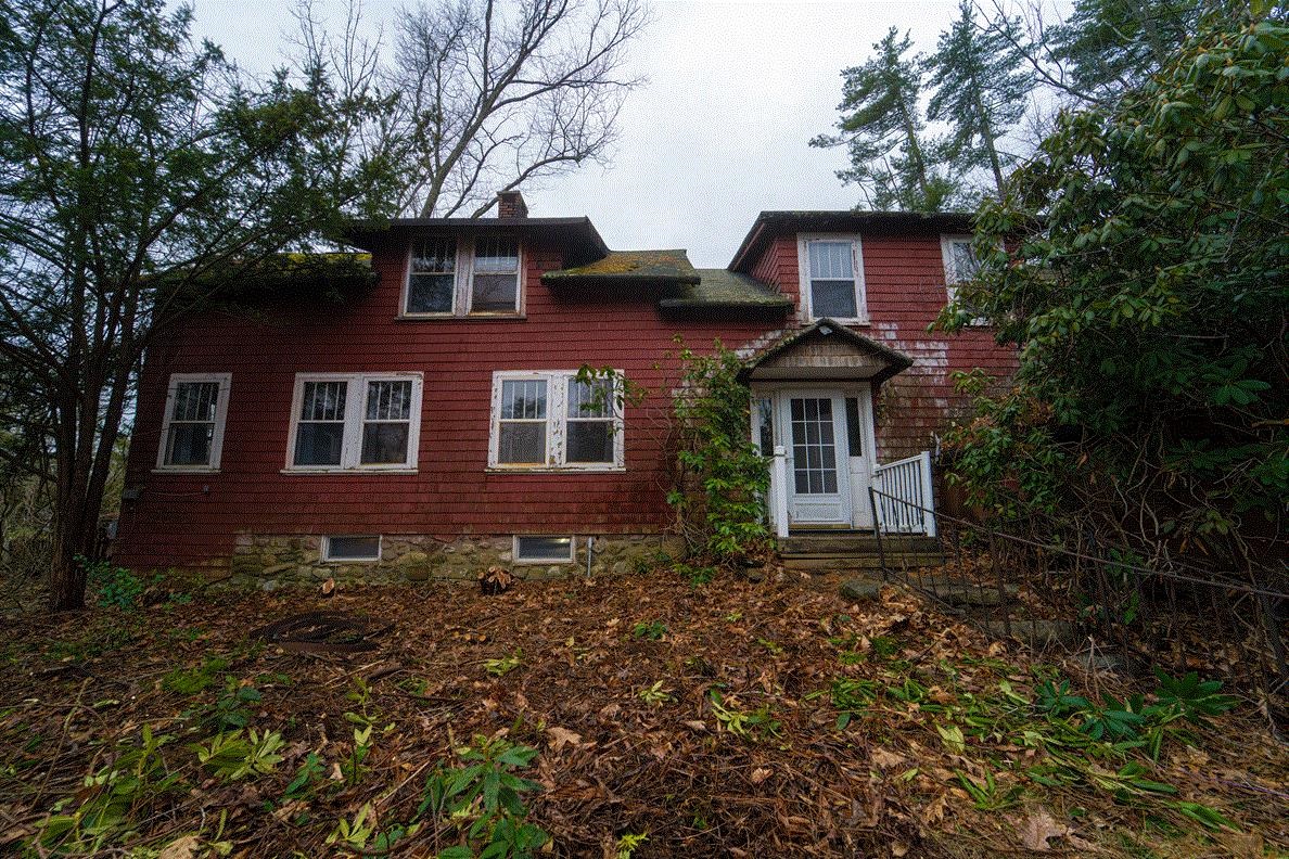 Photo of 11 Sunset Avenue Hampstead NH 03841-0535