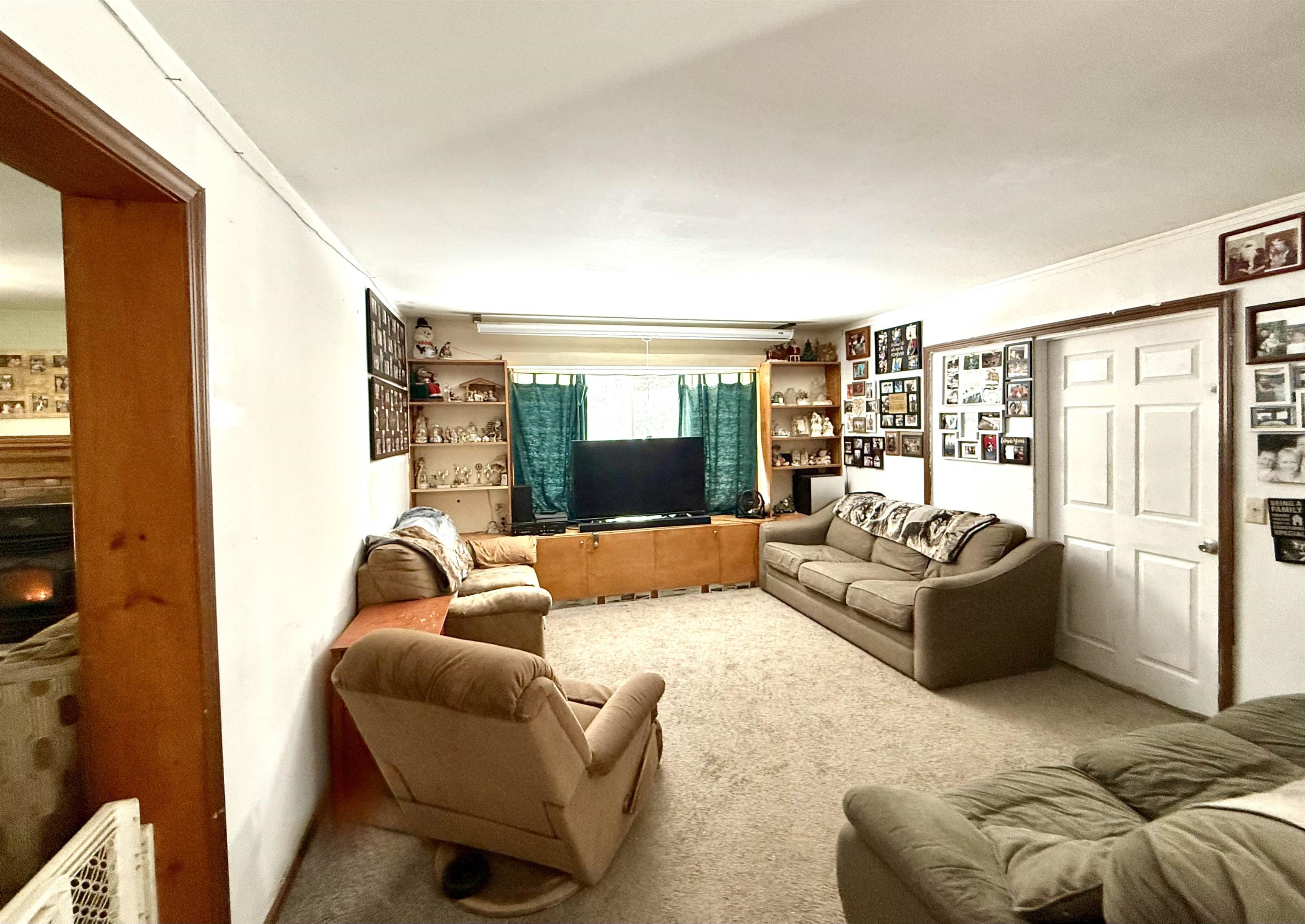 Main House Den