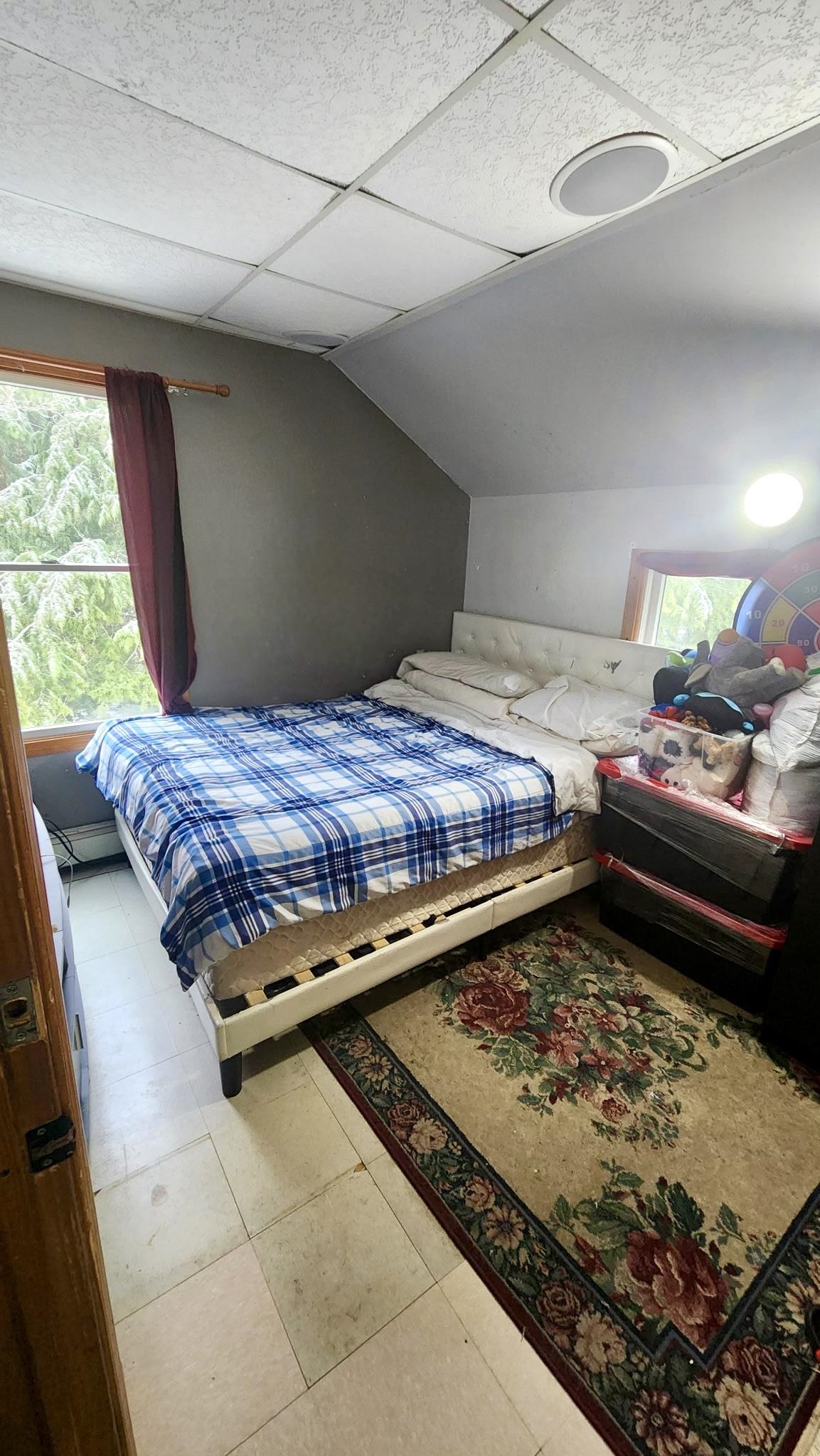 garage apartment bedroom 2