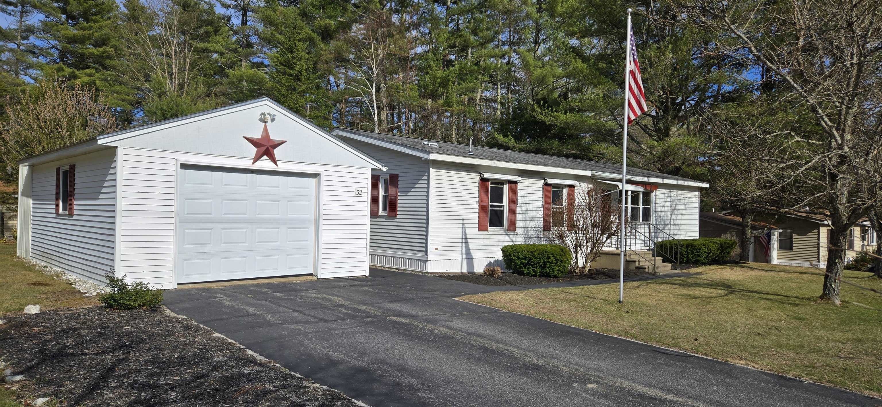 Photo of 32 Sunset Drive Hopkinton NH 03229