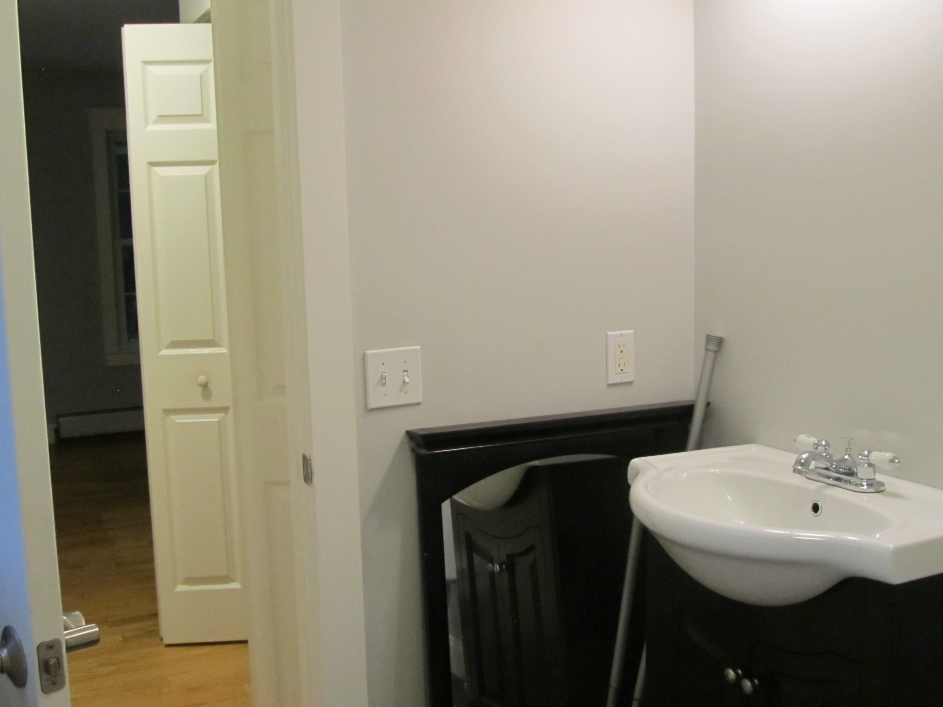 1st Floor Bathroom 23015969