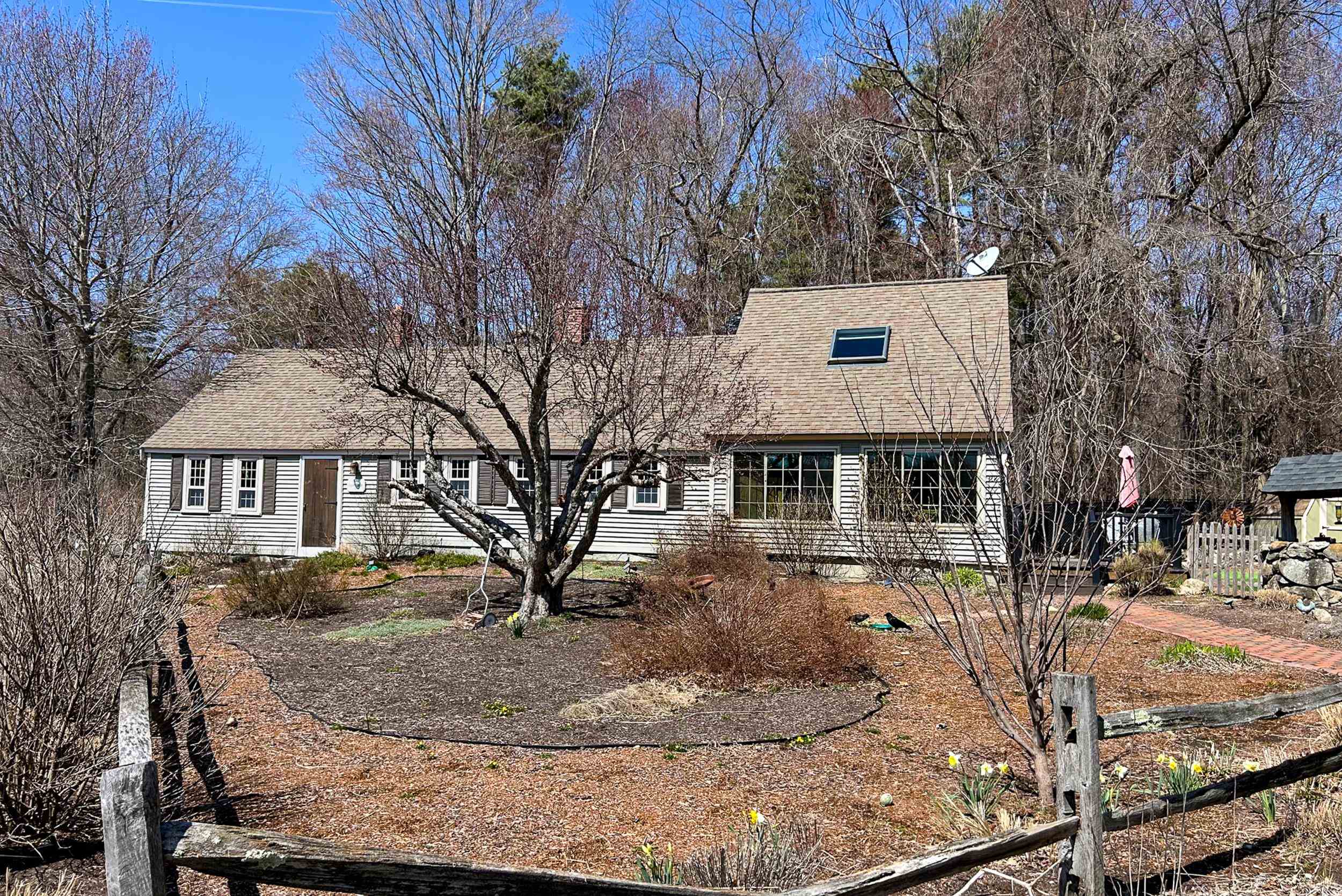MLS 5036945: 92 Main Street, Atkinson NH