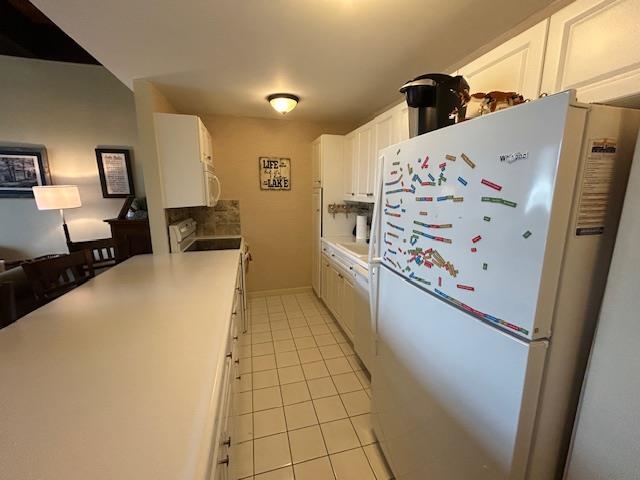 Kitchen 23036304