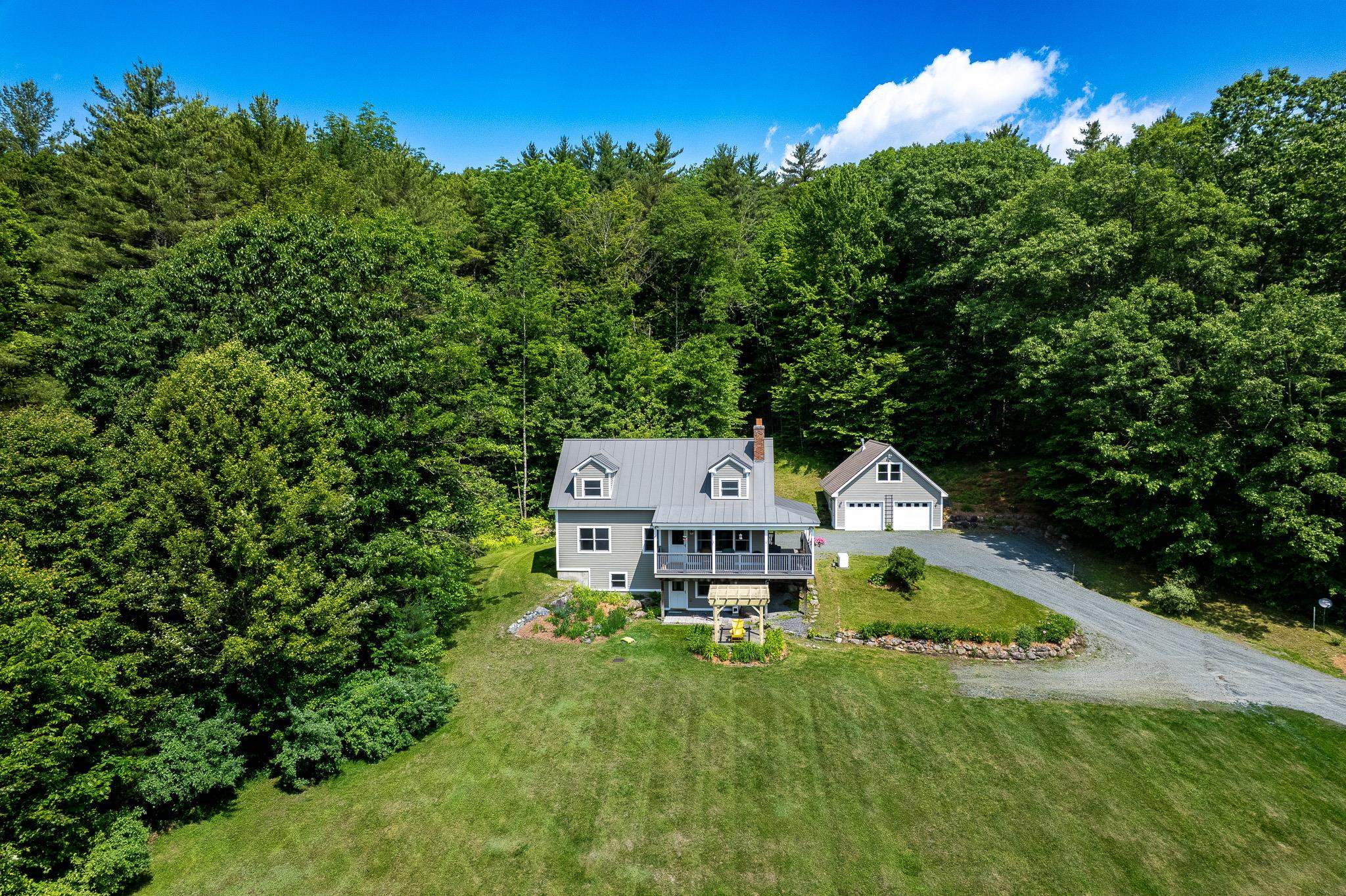 Fairlee VT Home for sale $720,000 $261 per sq.ft.