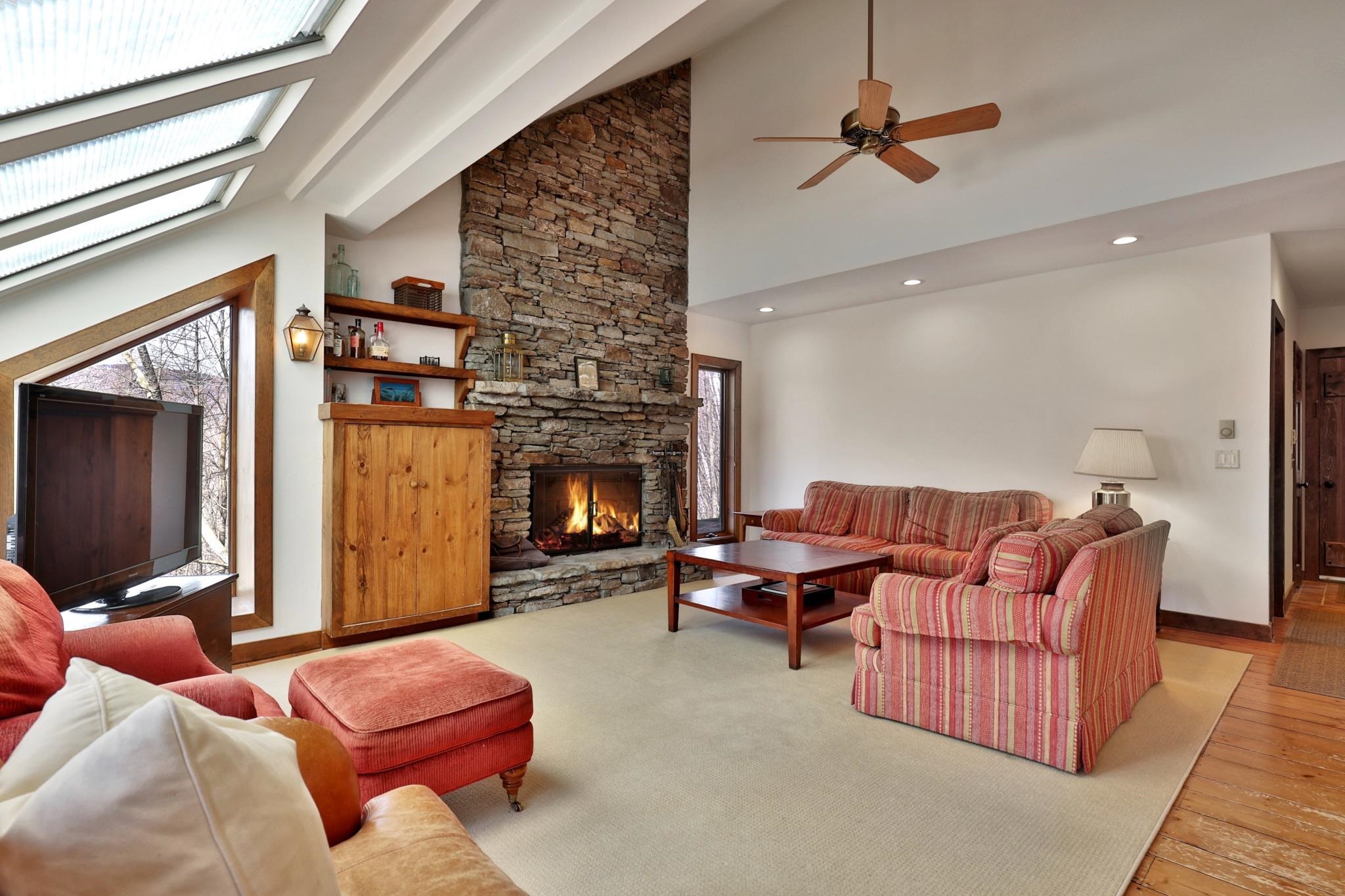 Spacious and bright