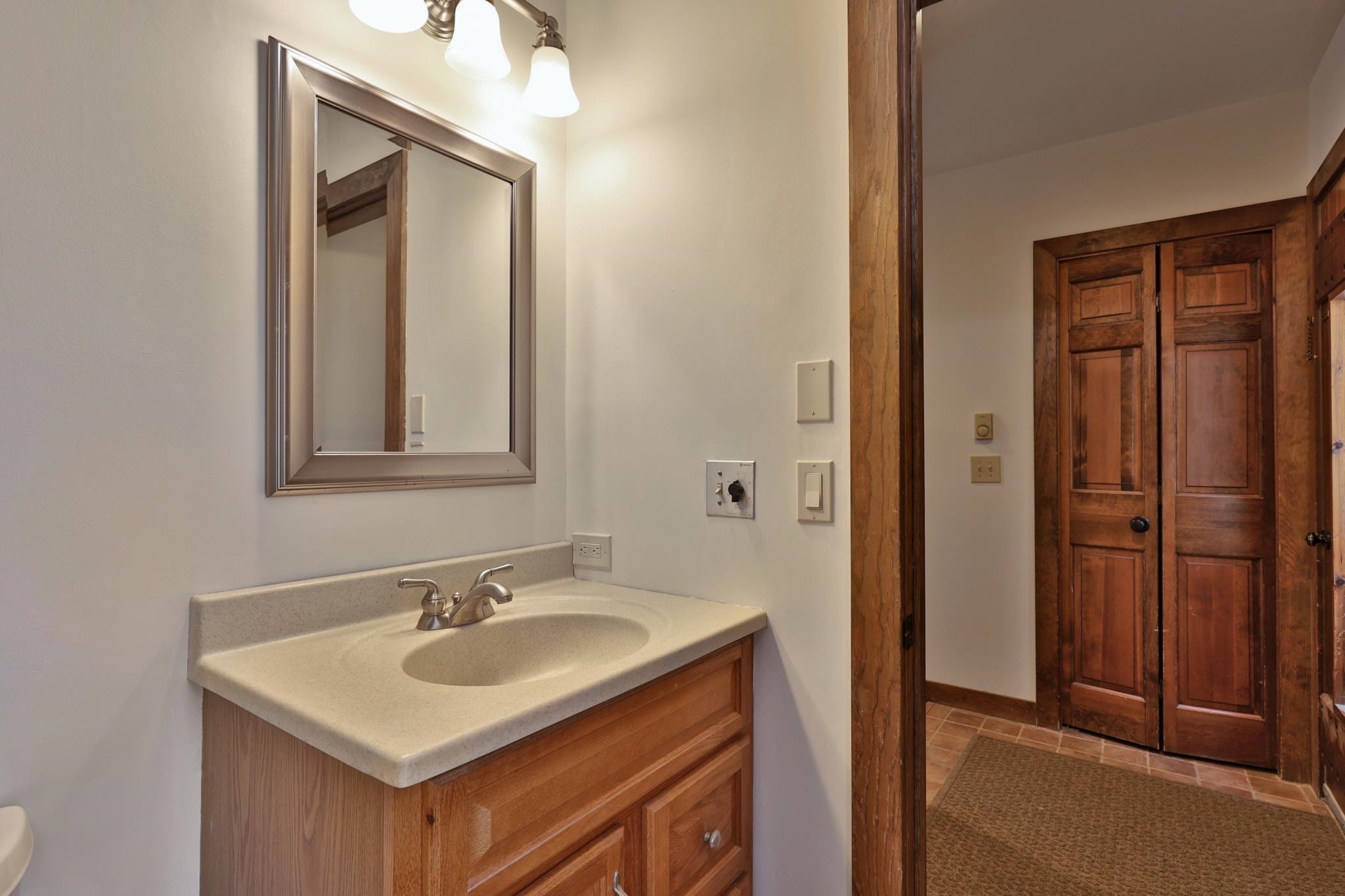 Main floor bath with shower