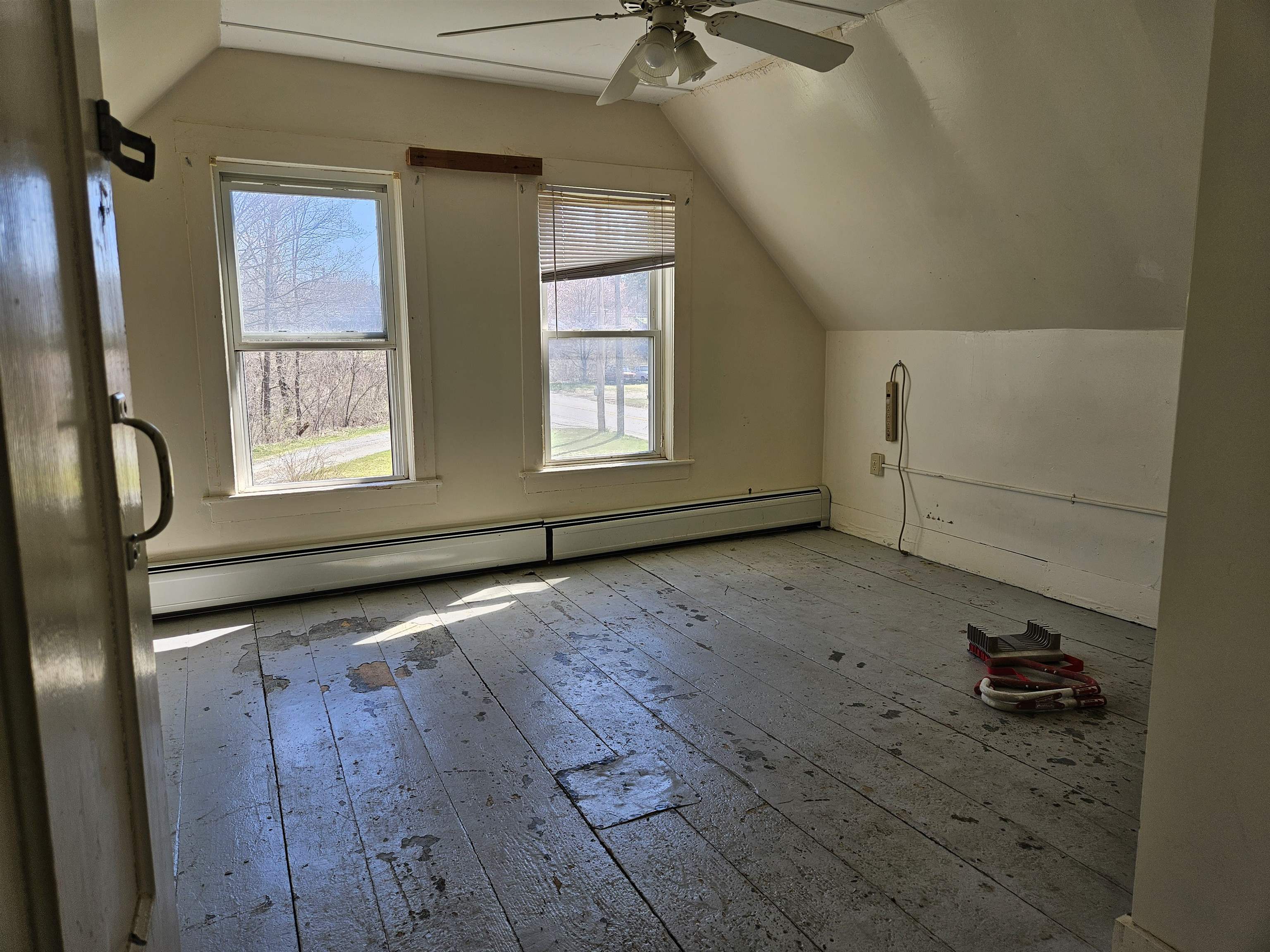 primary bedroom 23072859