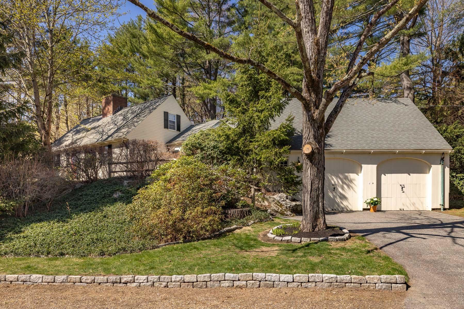 Photo of 1 Lookout Lane Portsmouth NH 03801