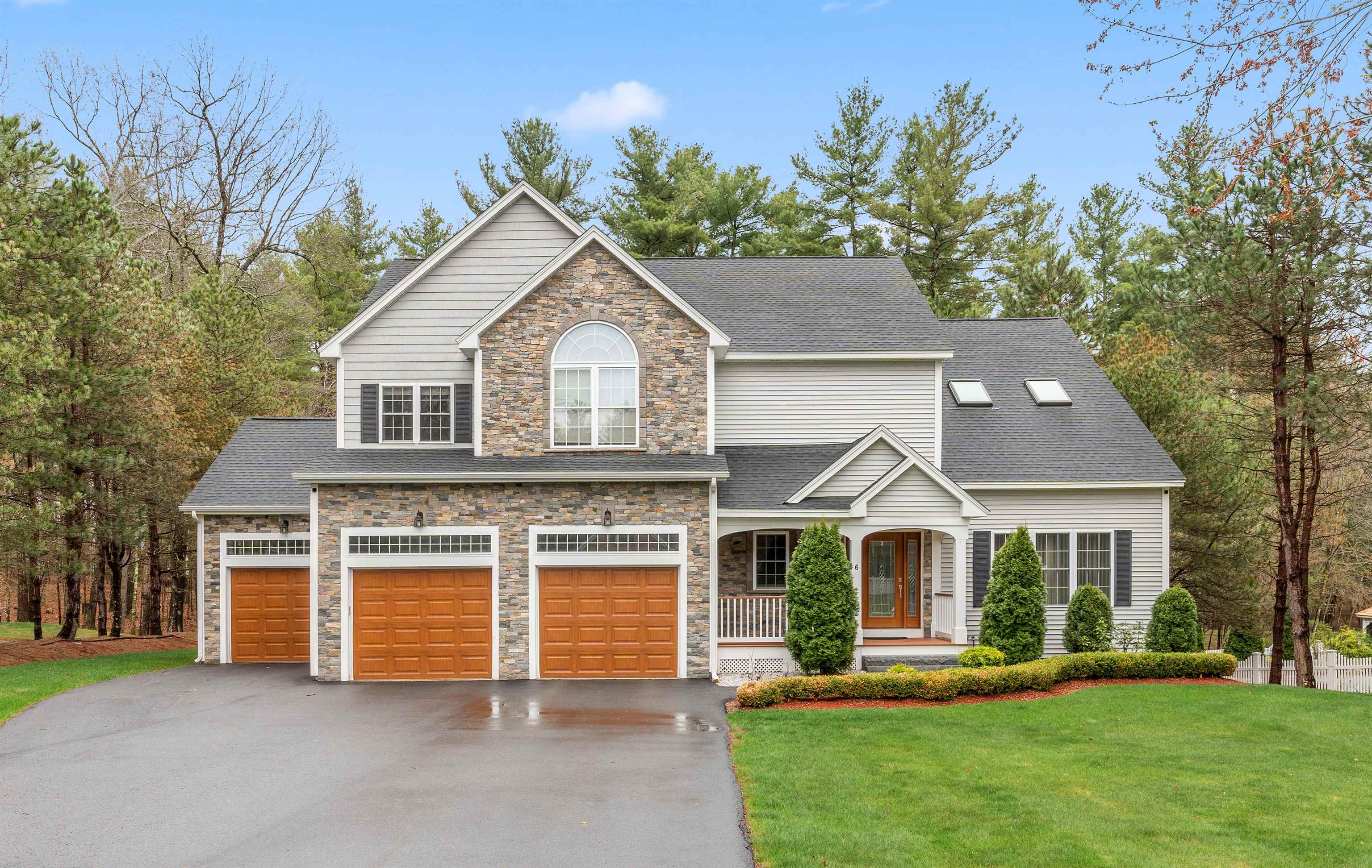MLS 5038168: 6 Tanglewood Drive, Nashua NH