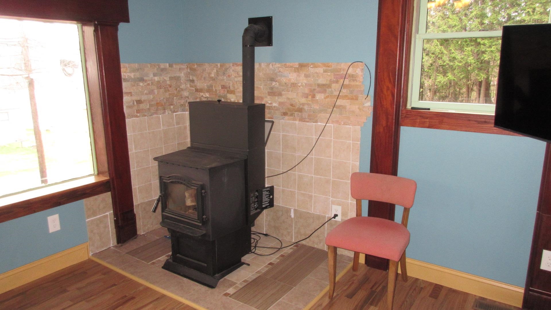 Living Room with Pellet Stove 23099432