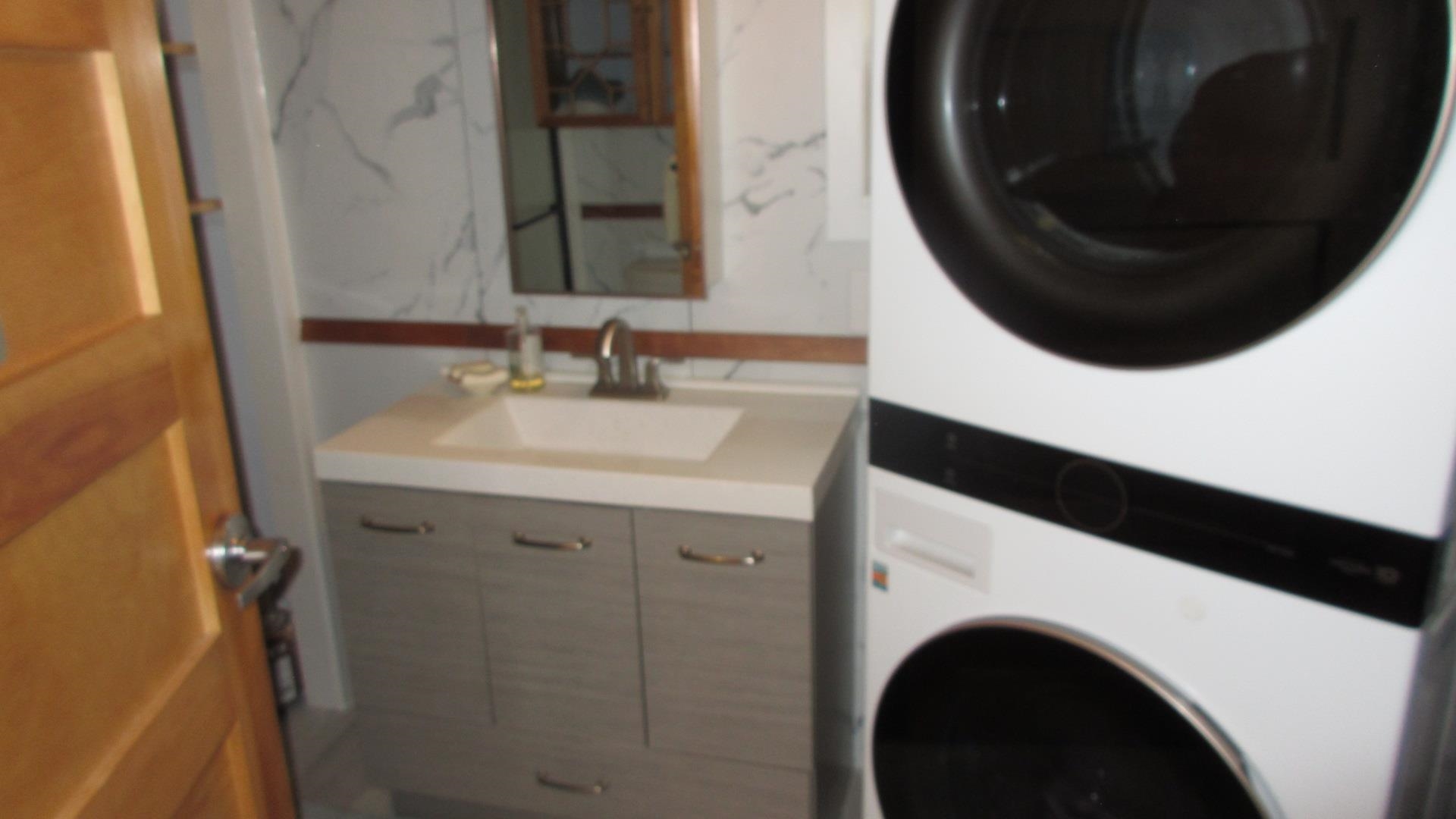 3/4 Bathroom 23099430