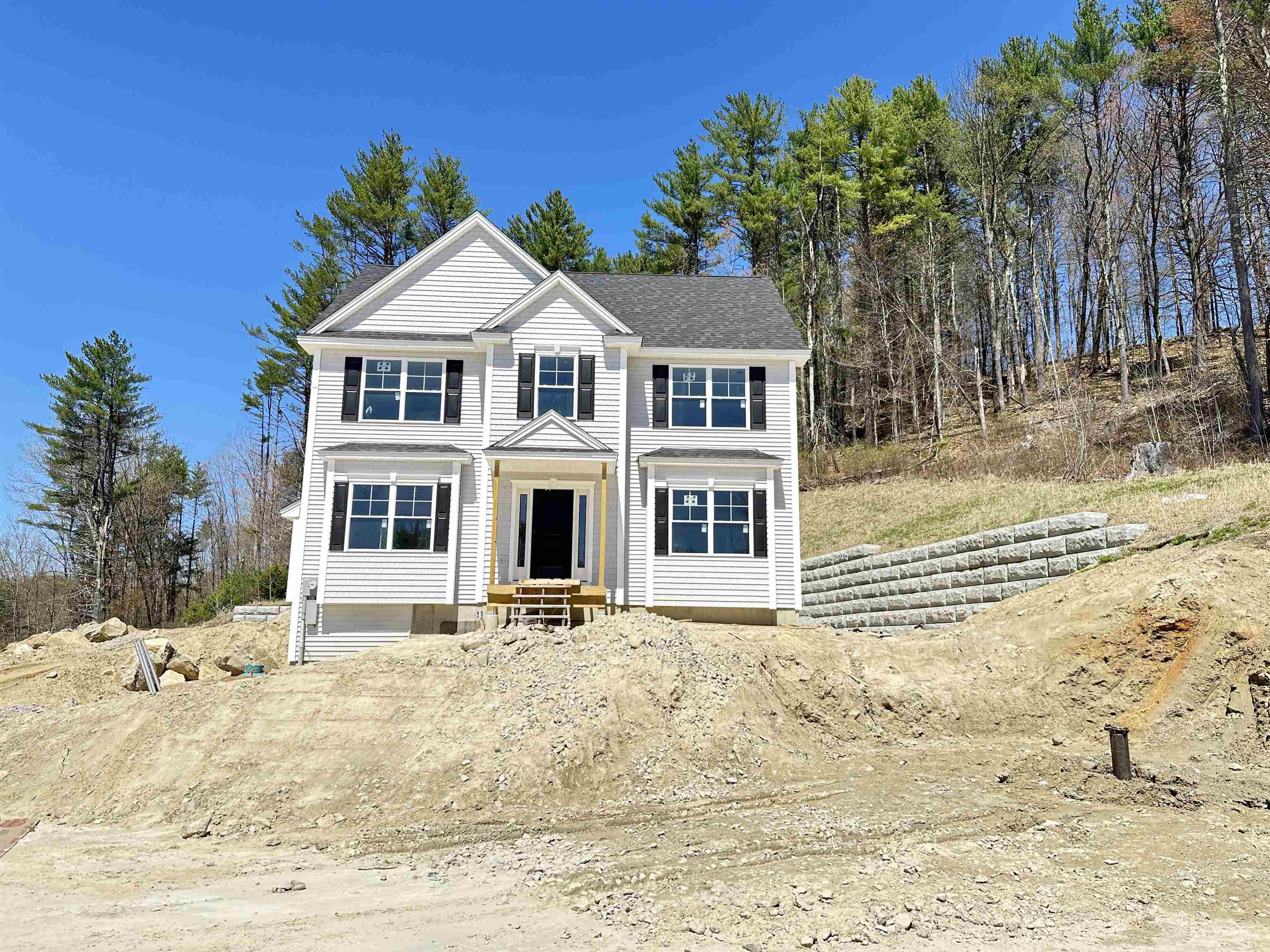 Photo of 20 Shelburne Lane Concord NH 03301