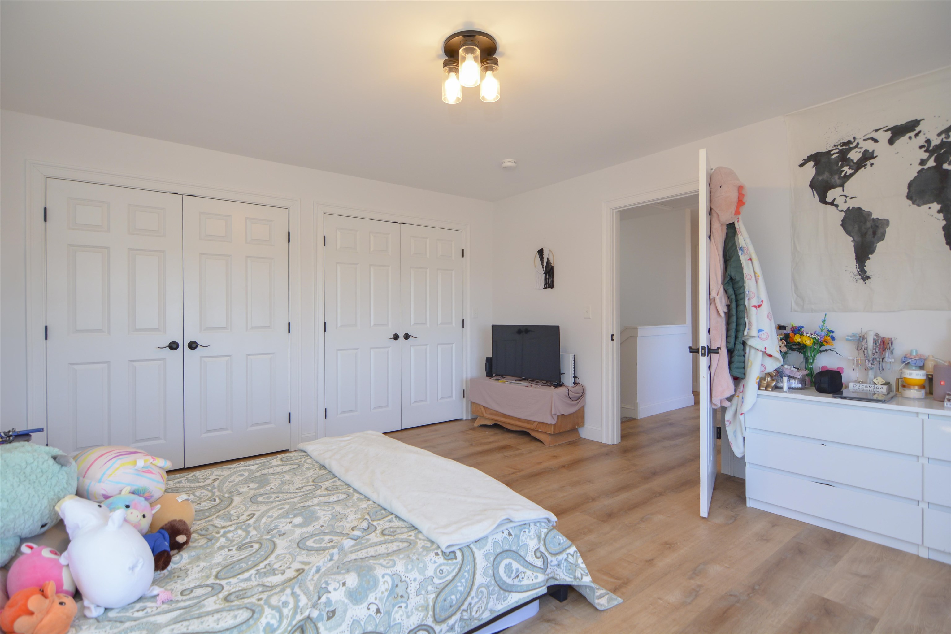 2nd Fl - Bedroom 1 23109850