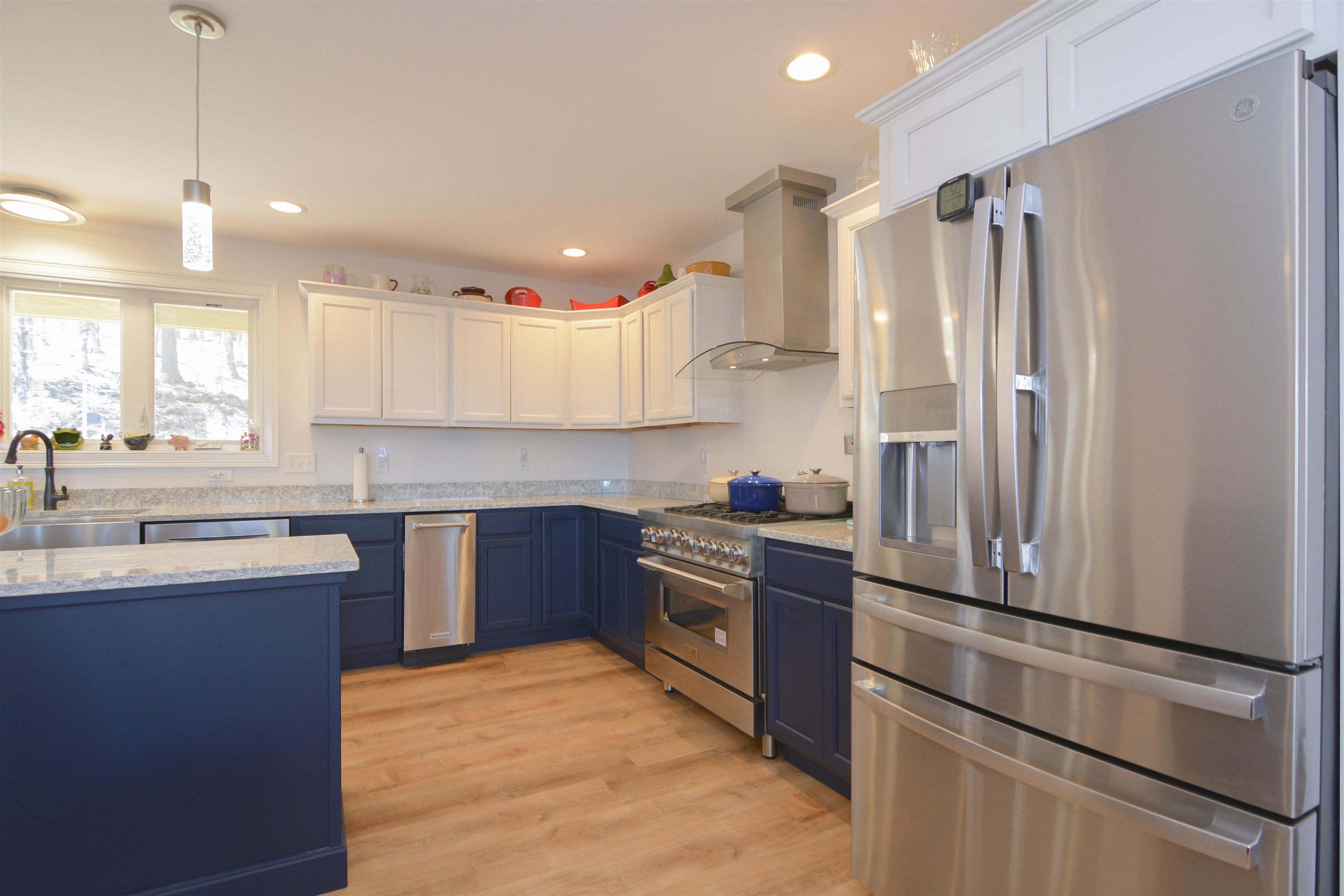 High-end SS Appliances 23119127