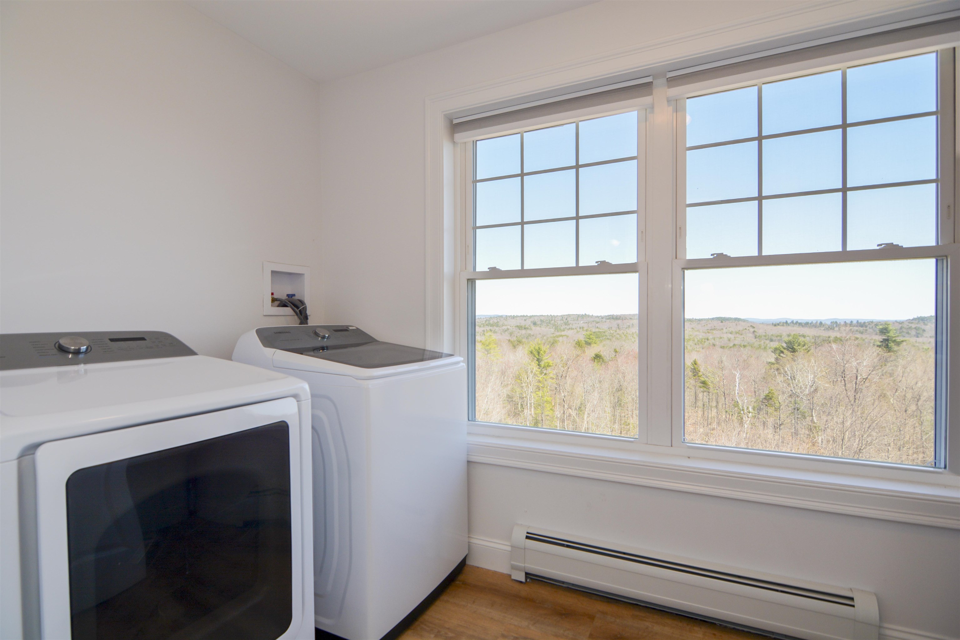 2nd Fl - Laundry 23109848