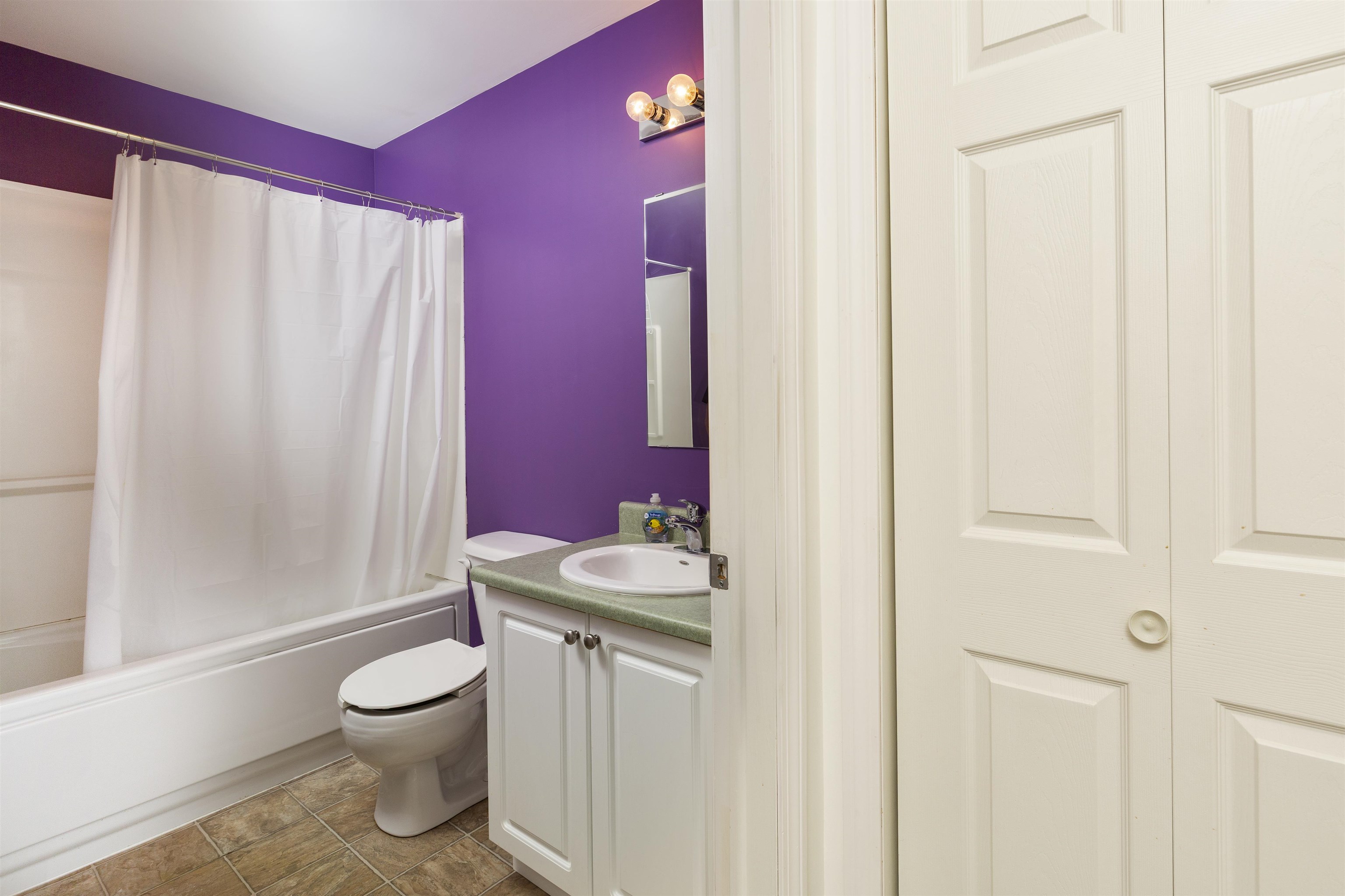Full Bath 23128208