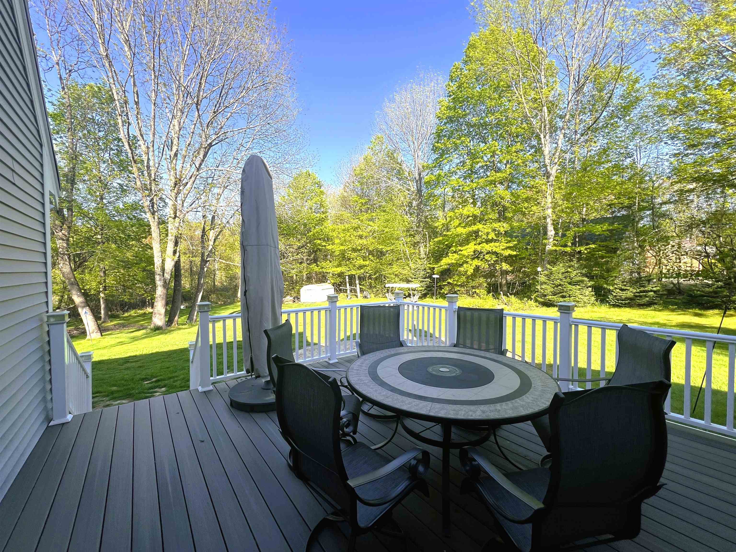 MLS 5039196: 133 Main Street, Sandown NH