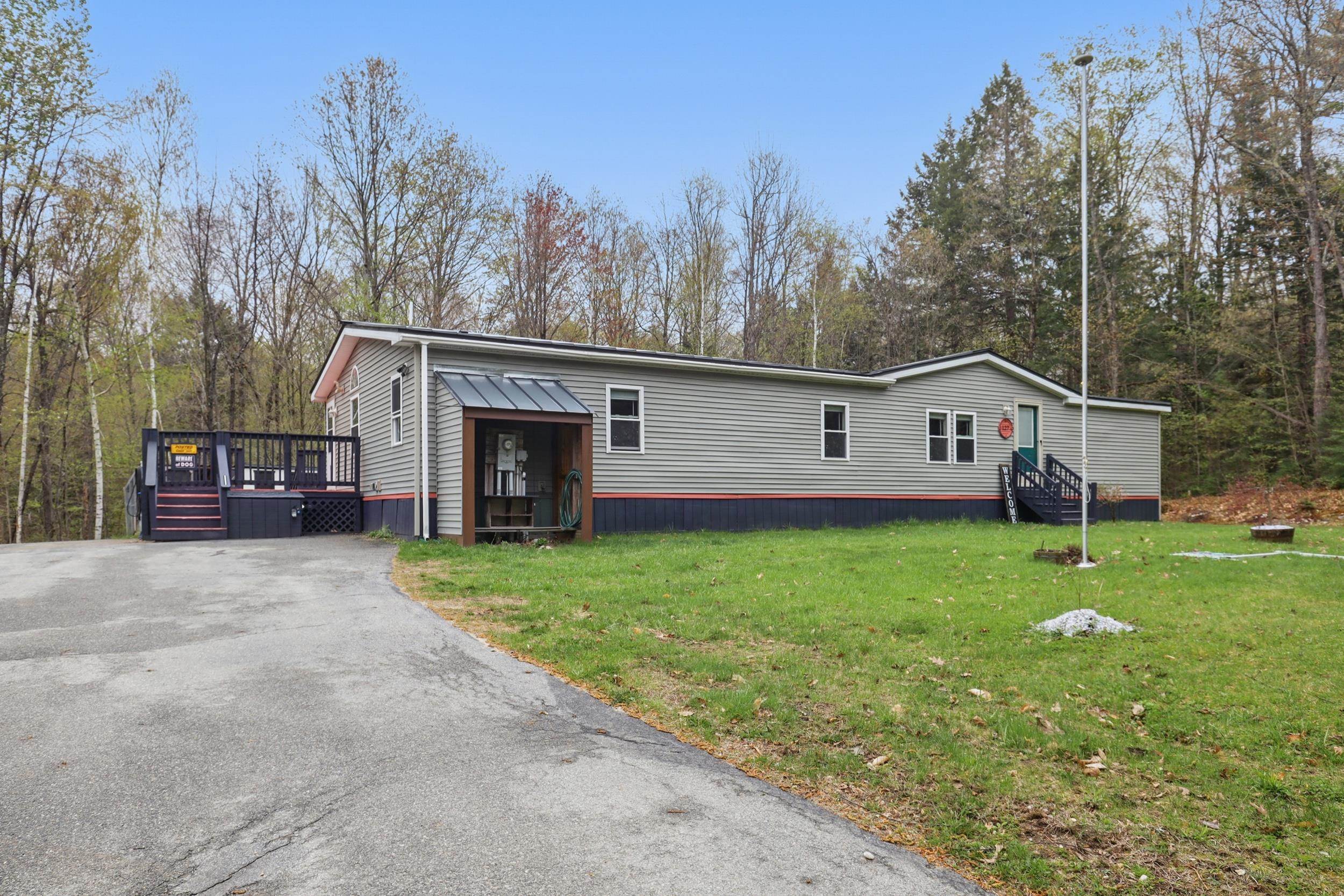 Photo of 127 Peasley Road Henniker NH 03242