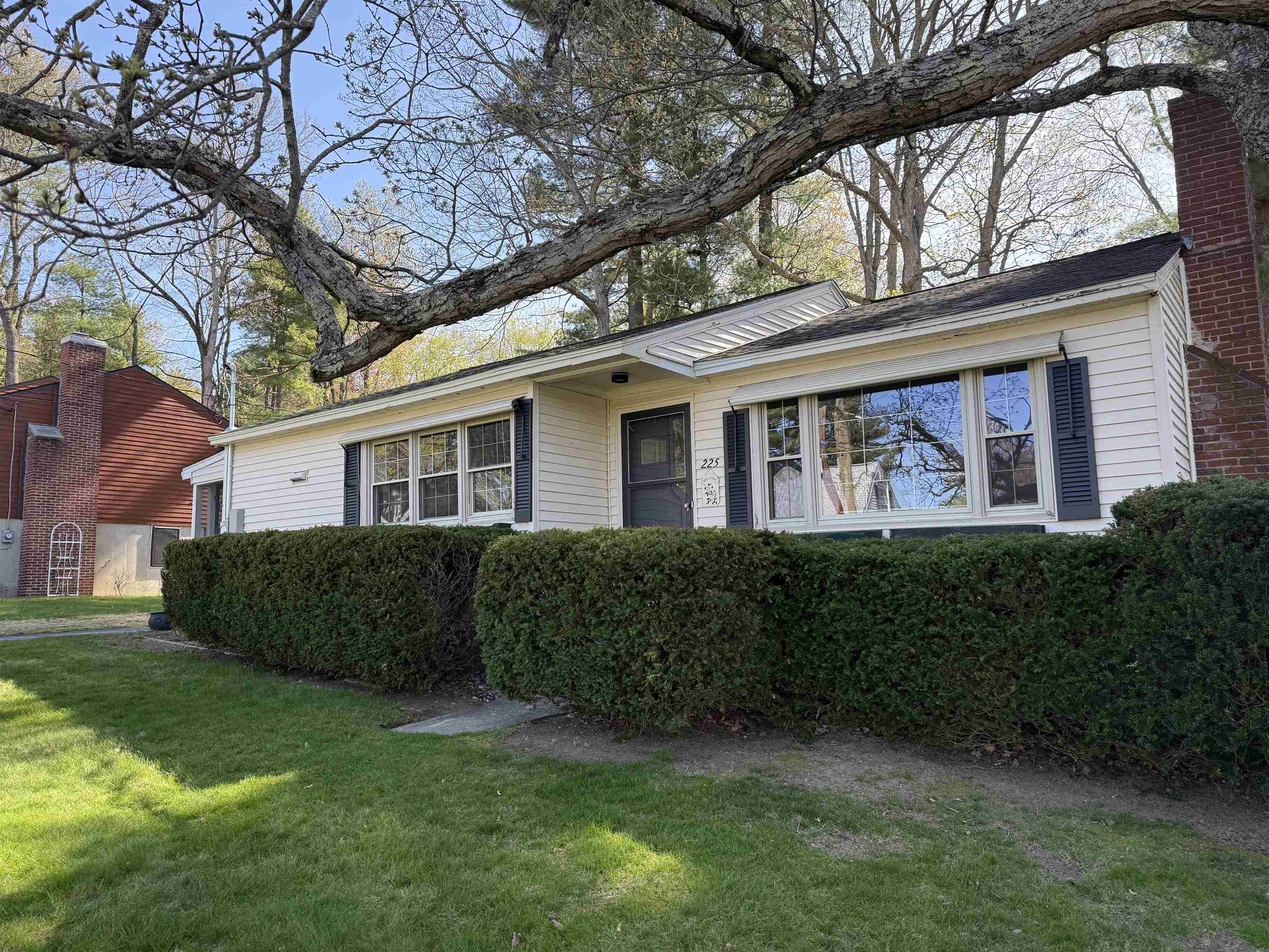 Photo of 225 Gingras Avenue Manchester NH 03104