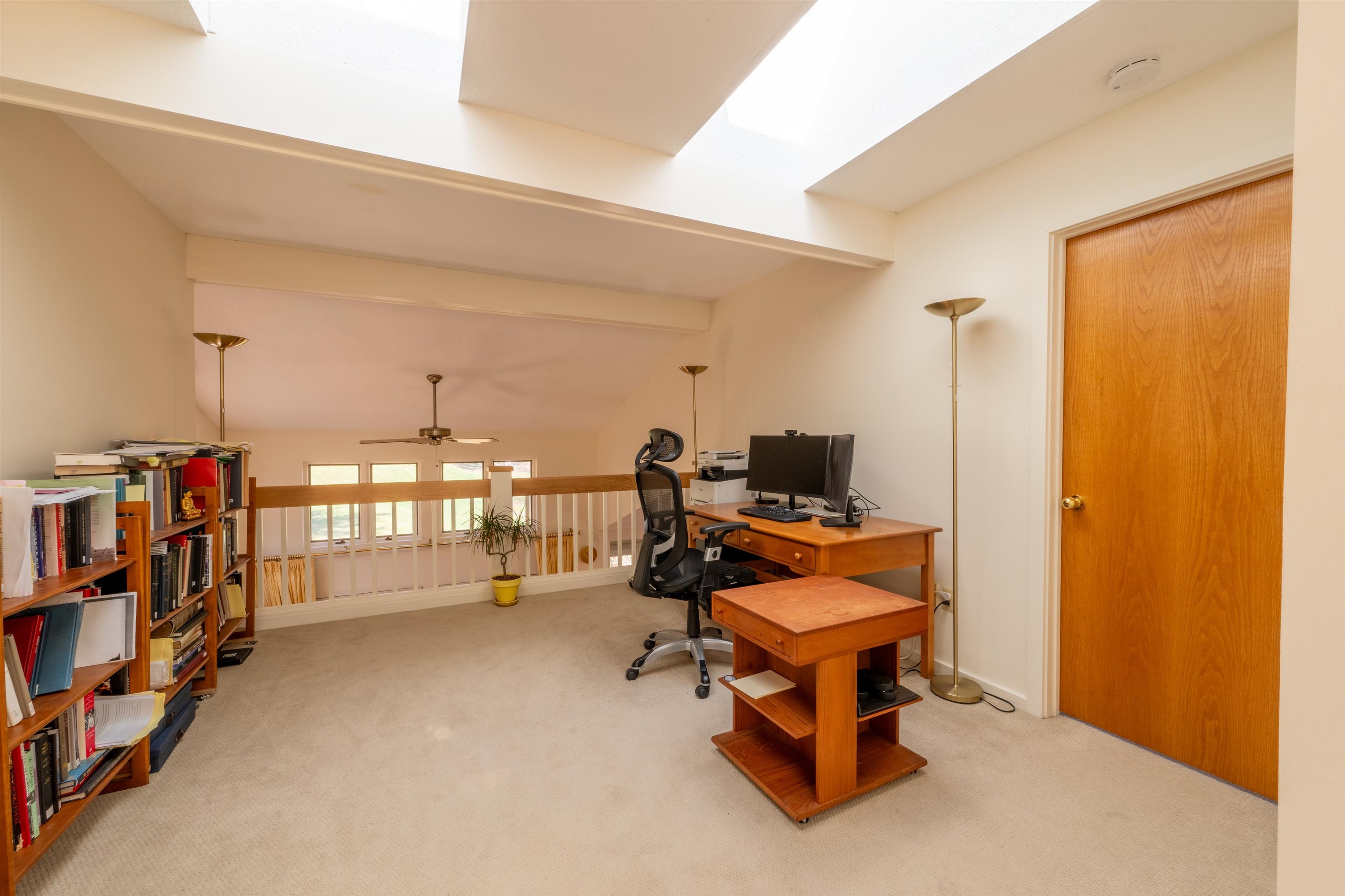 Loft 23097093