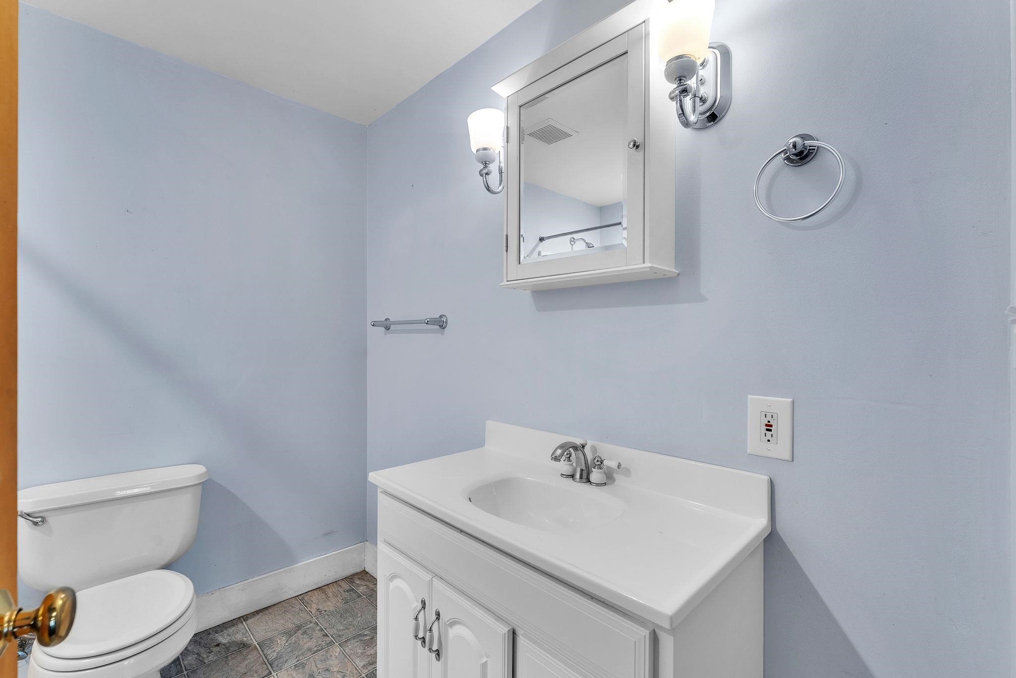 Full bath on lower level