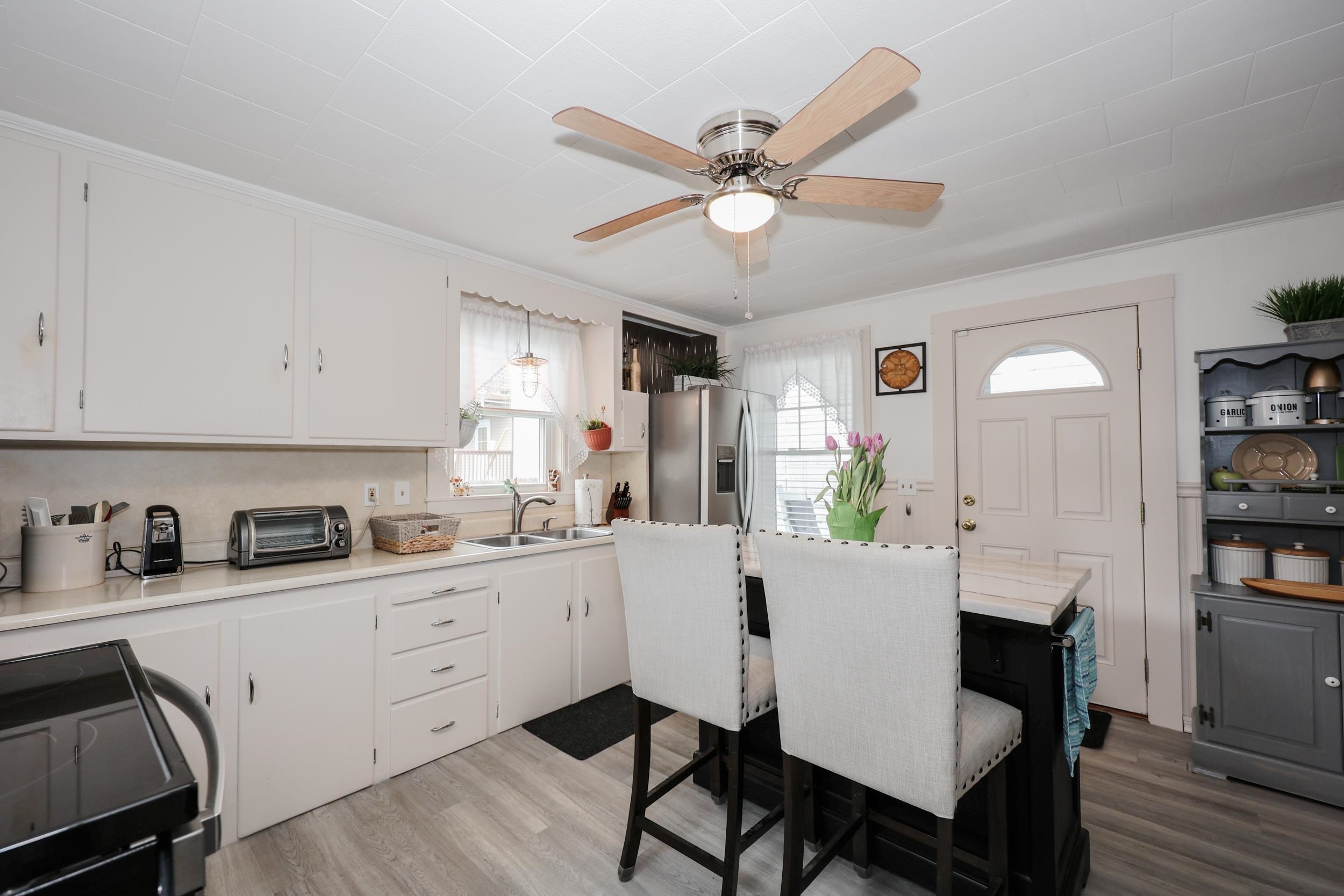 Lots of counter space