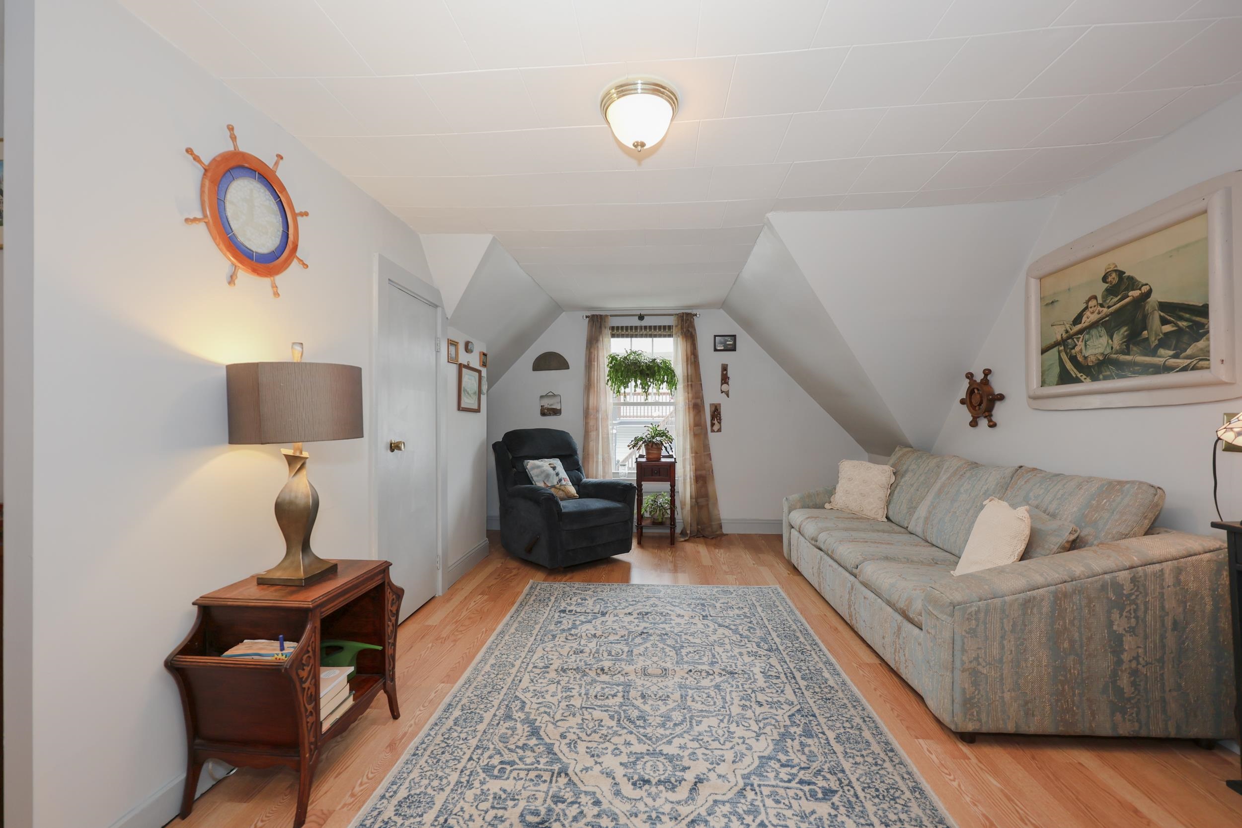 Sitting Room - could be converted back to a bedroom
