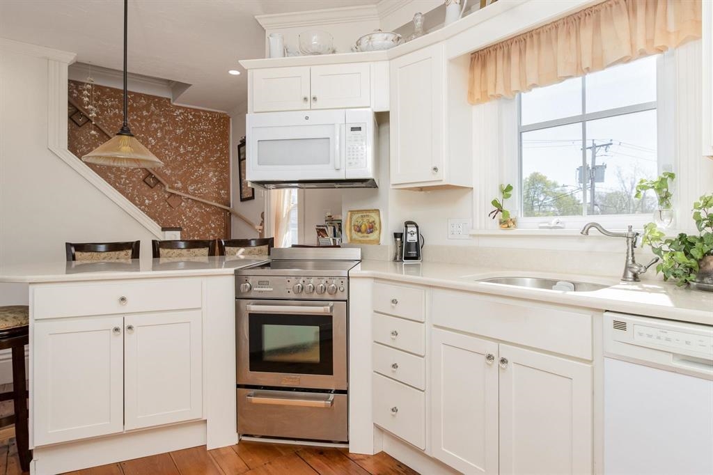 Upper level apartment ~ gorgeous!