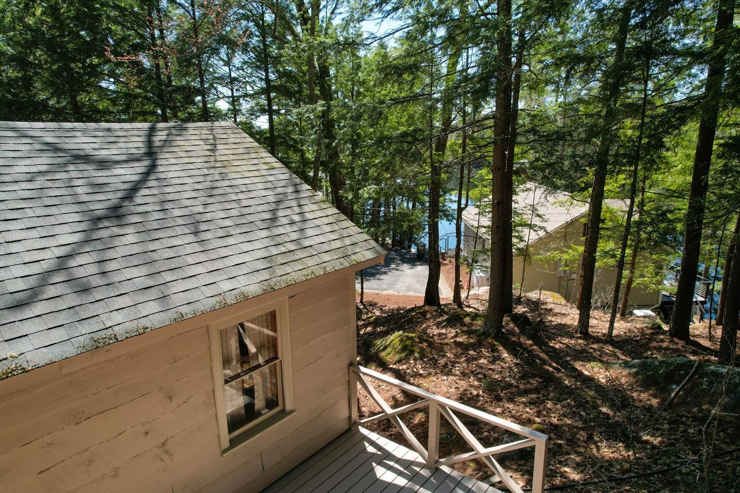 HEBRON NH Home for sale $$650,000 | $722 per sq.ft.
