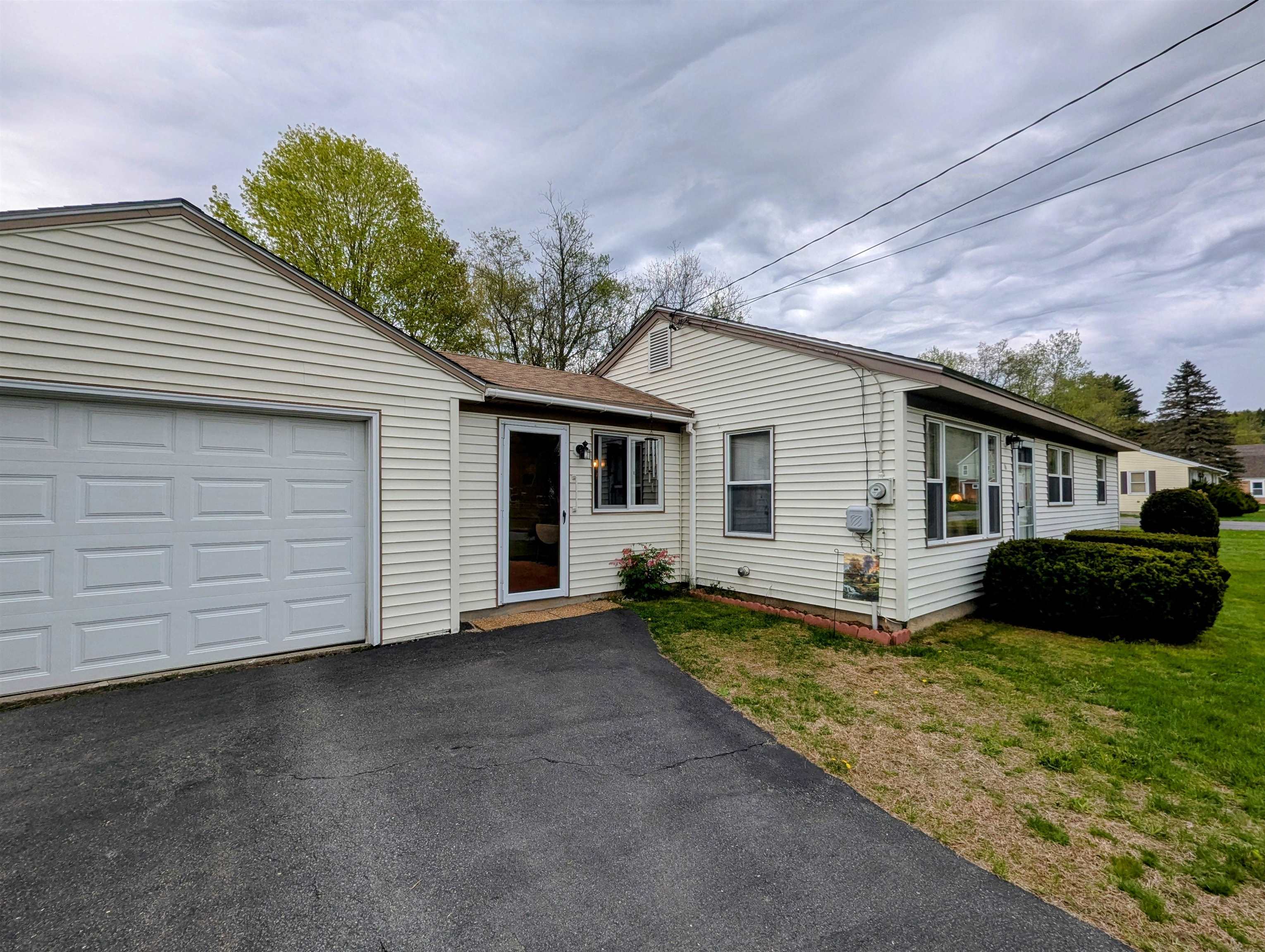 1 Car Garage - 14 x 30 23145957