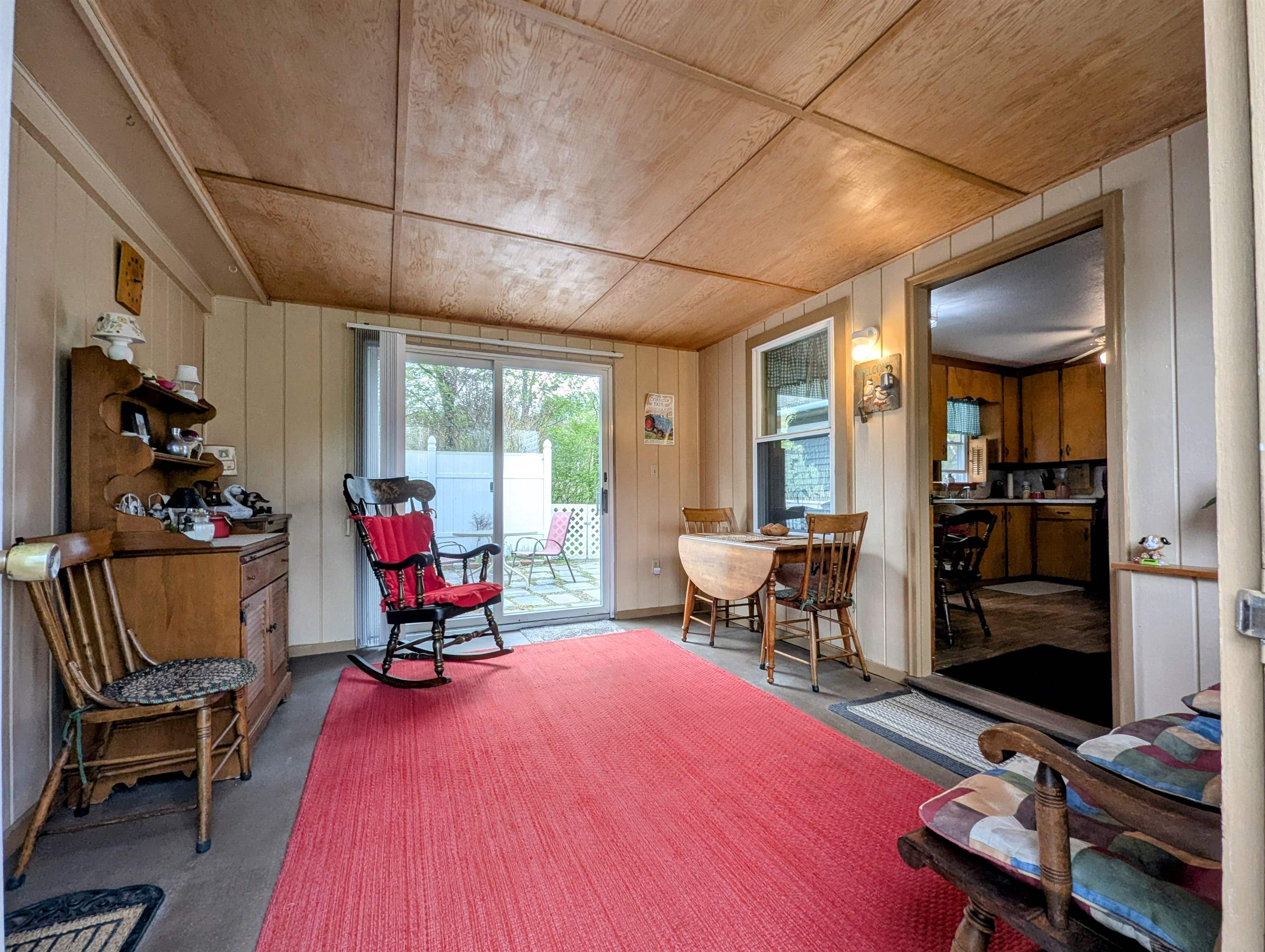 Breezeway 23145961