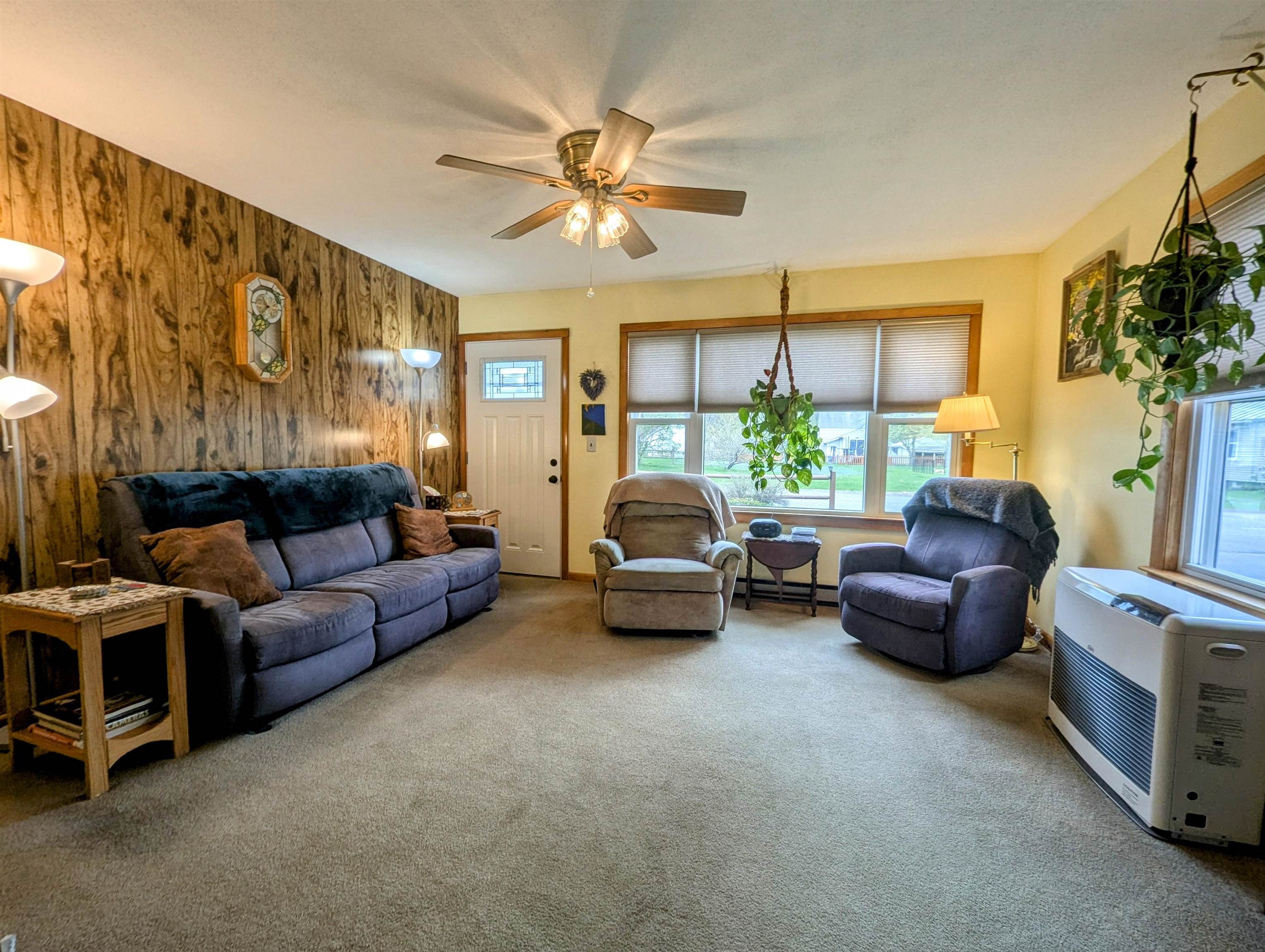 Living Room 23145968