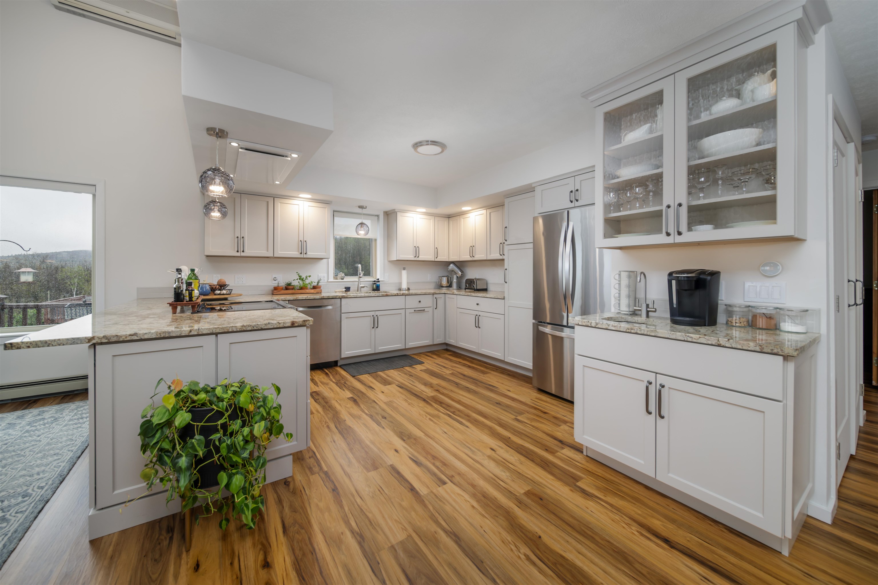 Kitchen with coffee bar