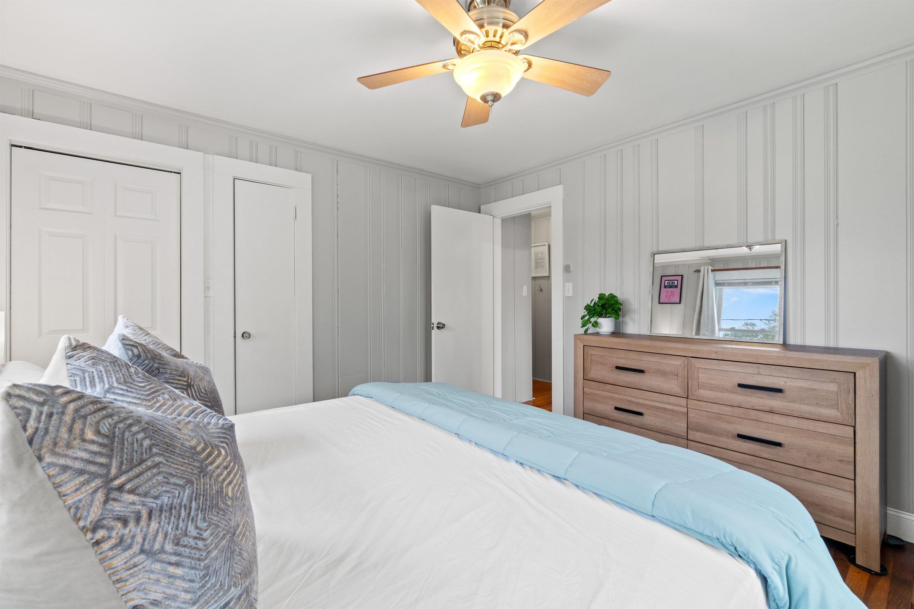 Very light & bright and convenient! 23152222