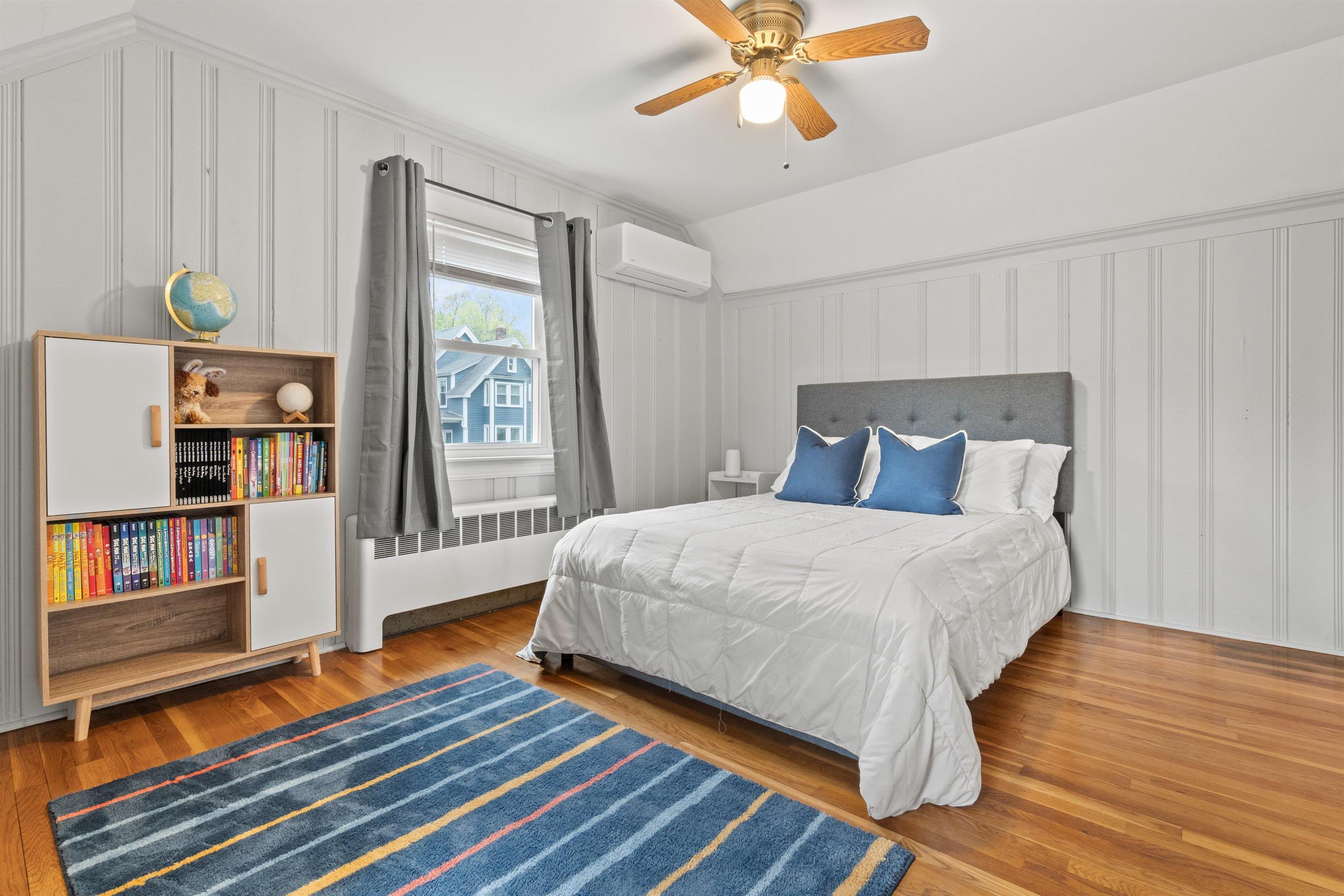 The mini split AC & heat keeps the upstairs very comfortable too! 23152230