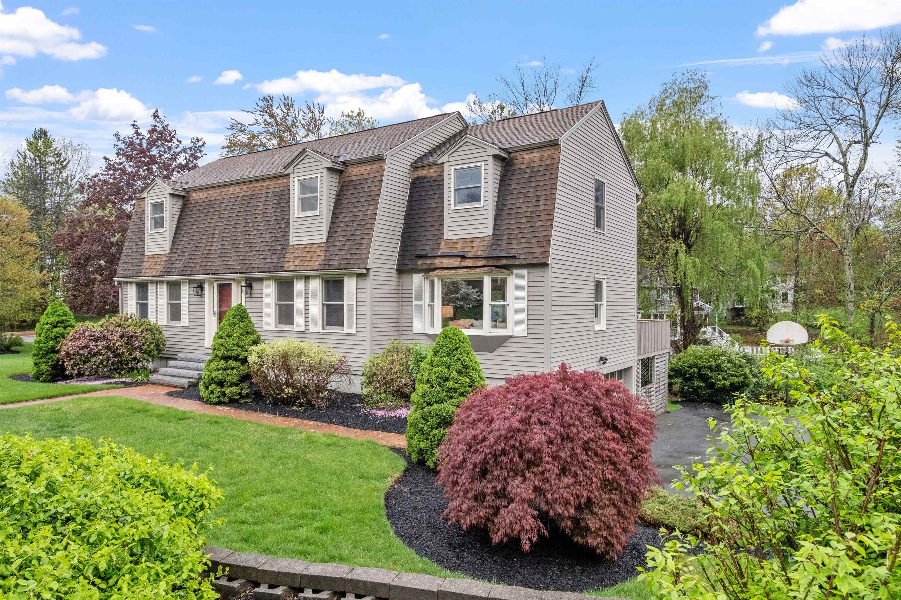 Photo of 4 Turnbridge Drive Nashua NH 03062