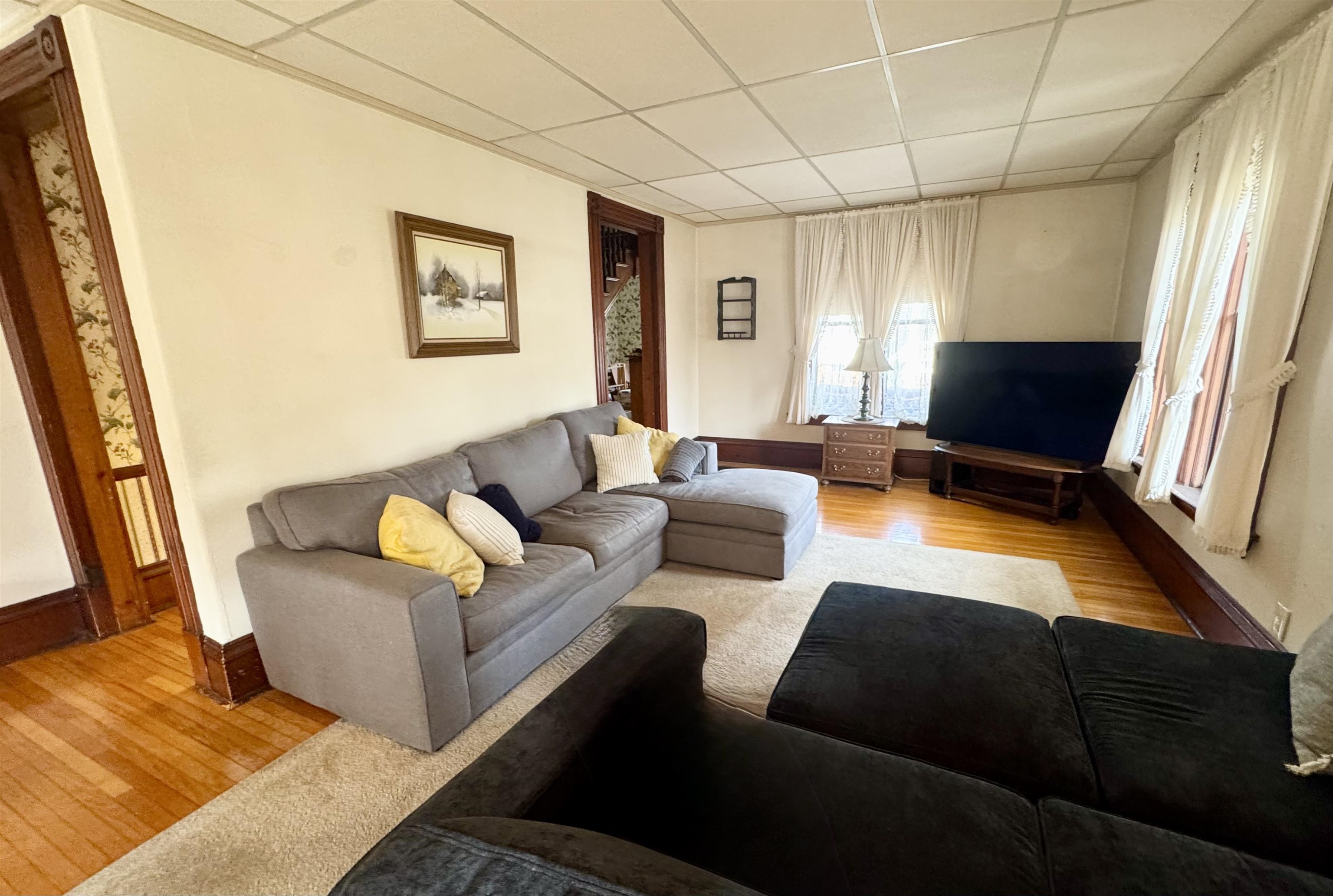 Living Room 23056331
