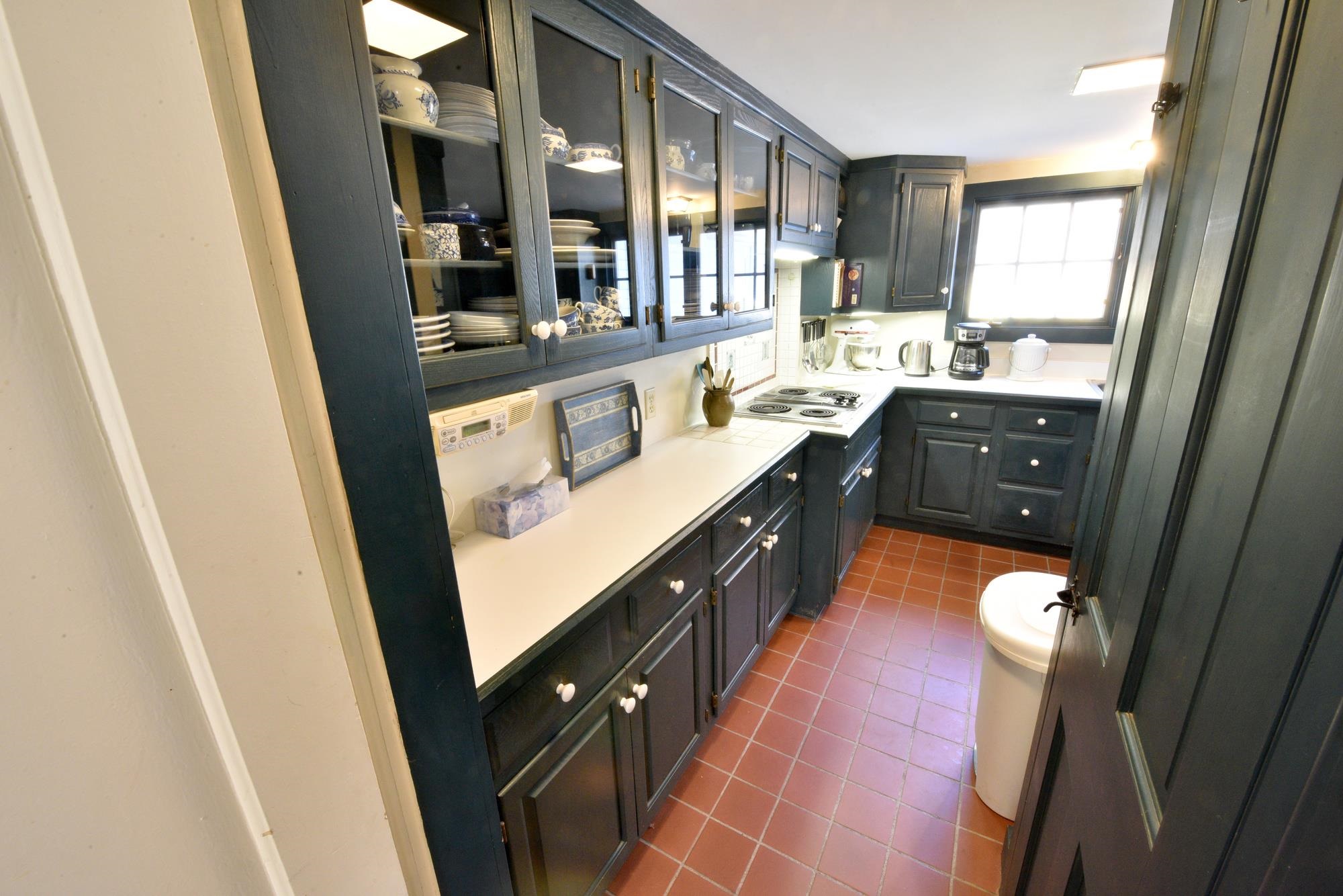 Nice L shaped kitchen 23164645