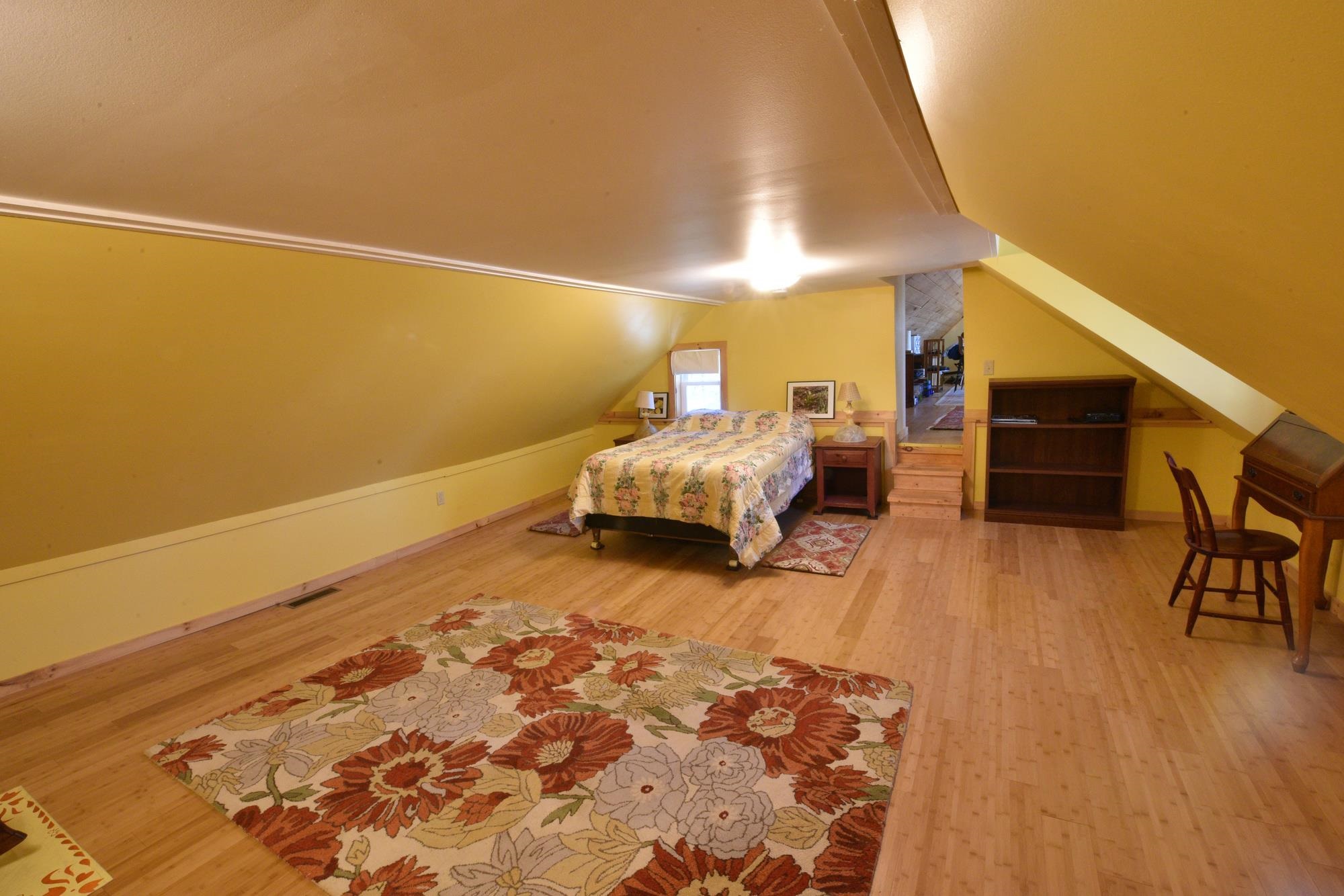 Bonus room over the garage 23164662